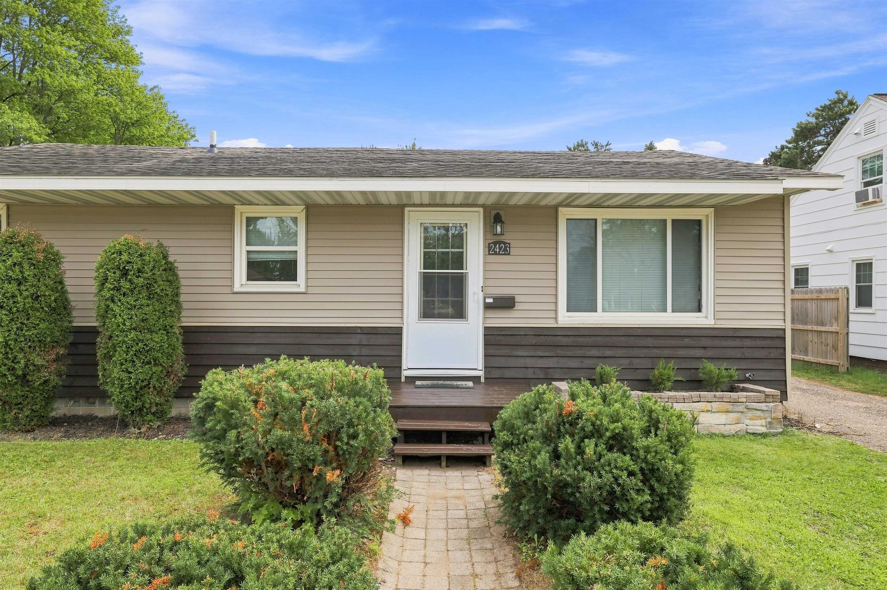 2423 STANLEY STREET, Stevens Point, Wisconsin 54481, 3 Bedrooms Bedrooms, ,1 BathroomBathrooms,Residential,For Sale,2423 STANLEY STREET,22604152
