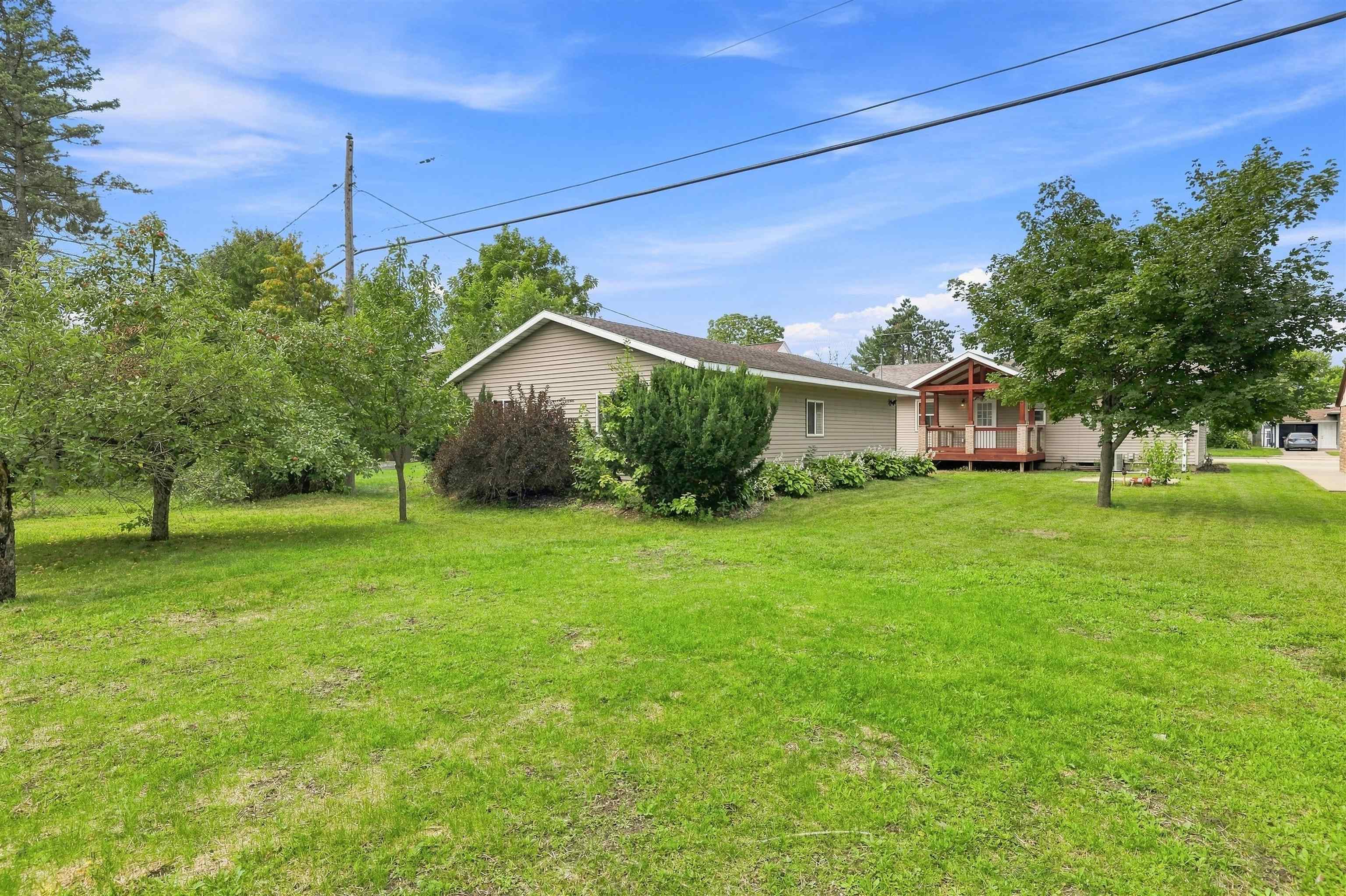 2423 STANLEY STREET, Stevens Point, Wisconsin 54481, 3 Bedrooms Bedrooms, ,1 BathroomBathrooms,Residential,For Sale,2423 STANLEY STREET,22604152