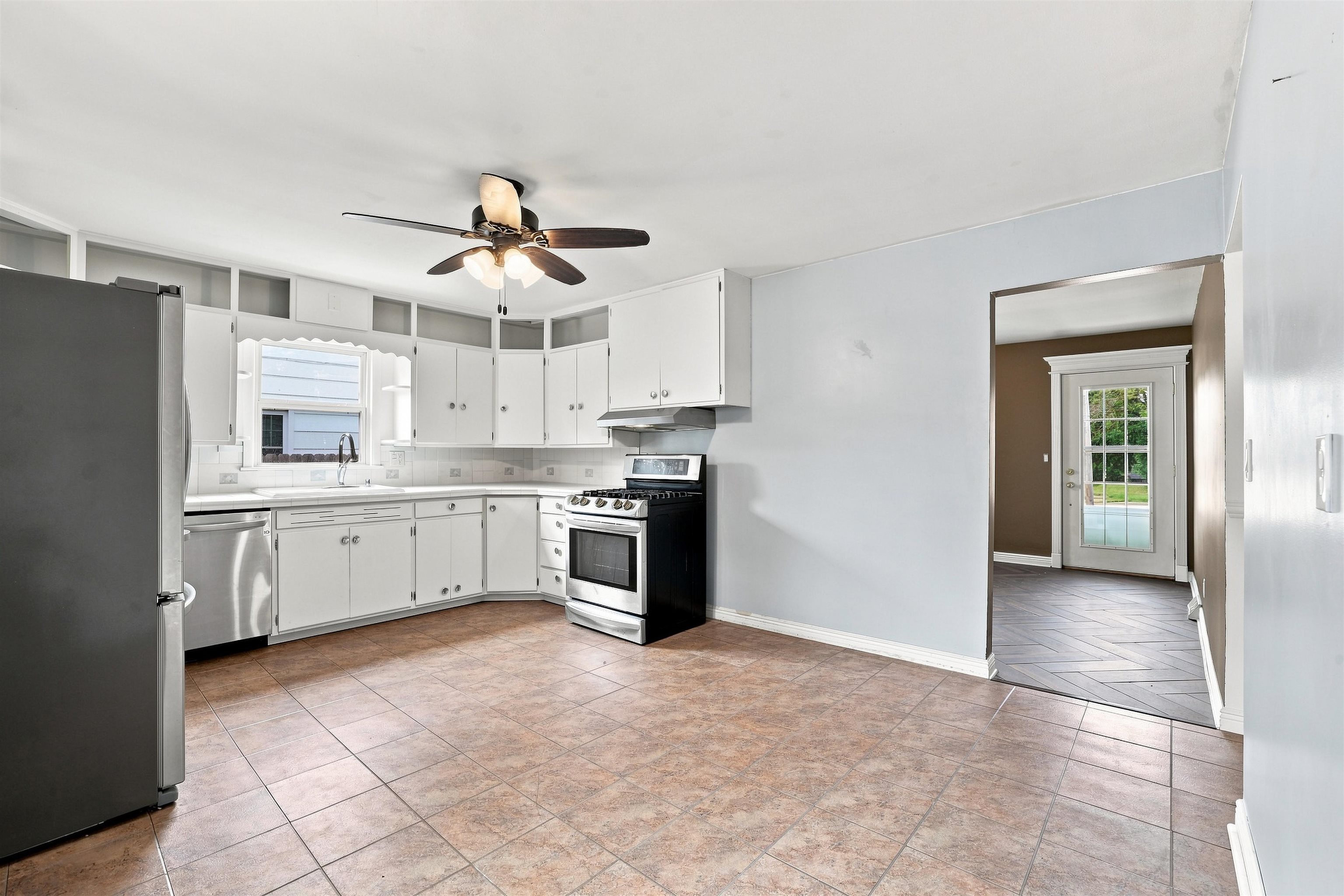2423 STANLEY STREET, Stevens Point, Wisconsin 54481, 3 Bedrooms Bedrooms, ,1 BathroomBathrooms,Residential,For Sale,2423 STANLEY STREET,22604152