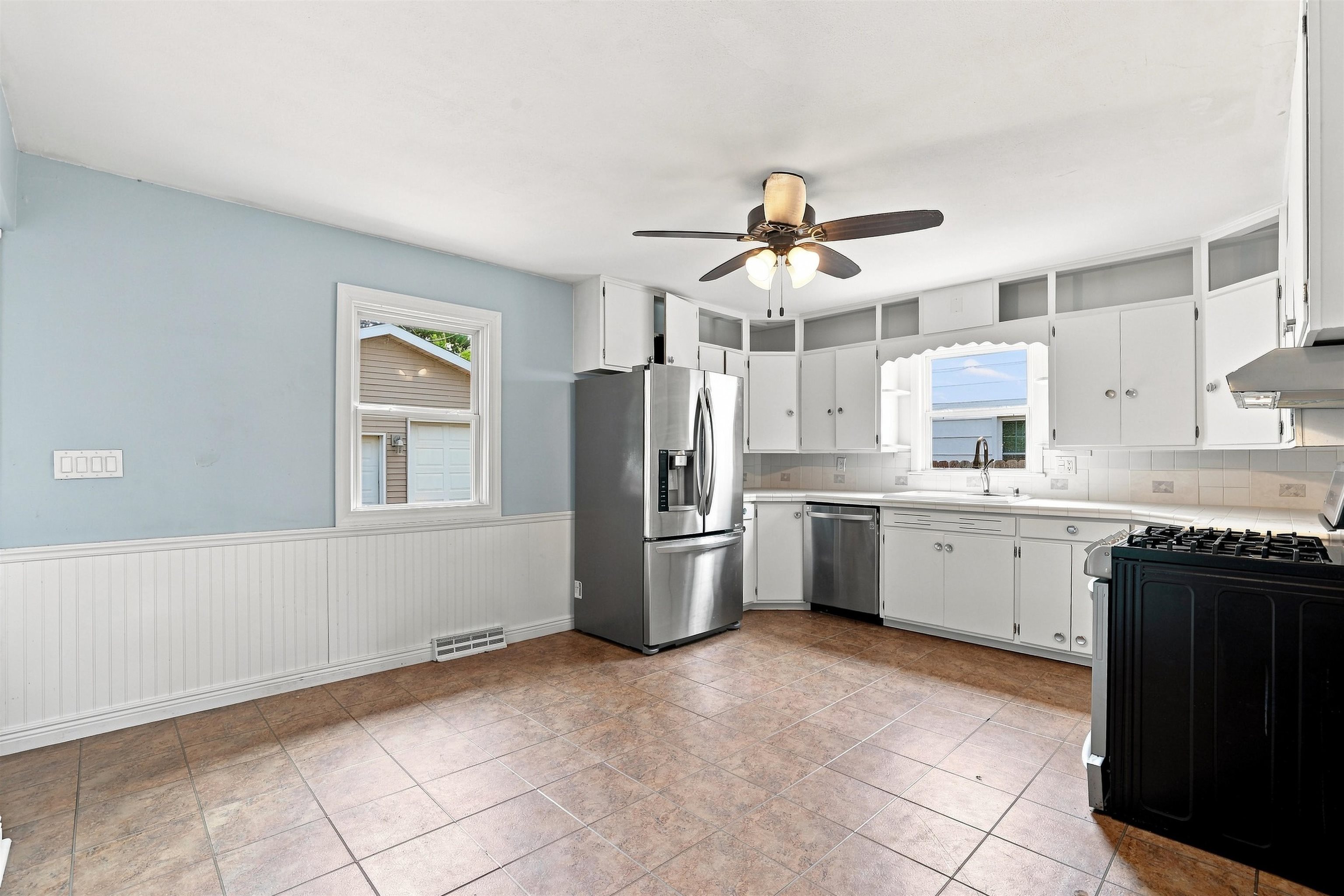 2423 STANLEY STREET, Stevens Point, Wisconsin 54481, 3 Bedrooms Bedrooms, ,1 BathroomBathrooms,Residential,For Sale,2423 STANLEY STREET,22604152
