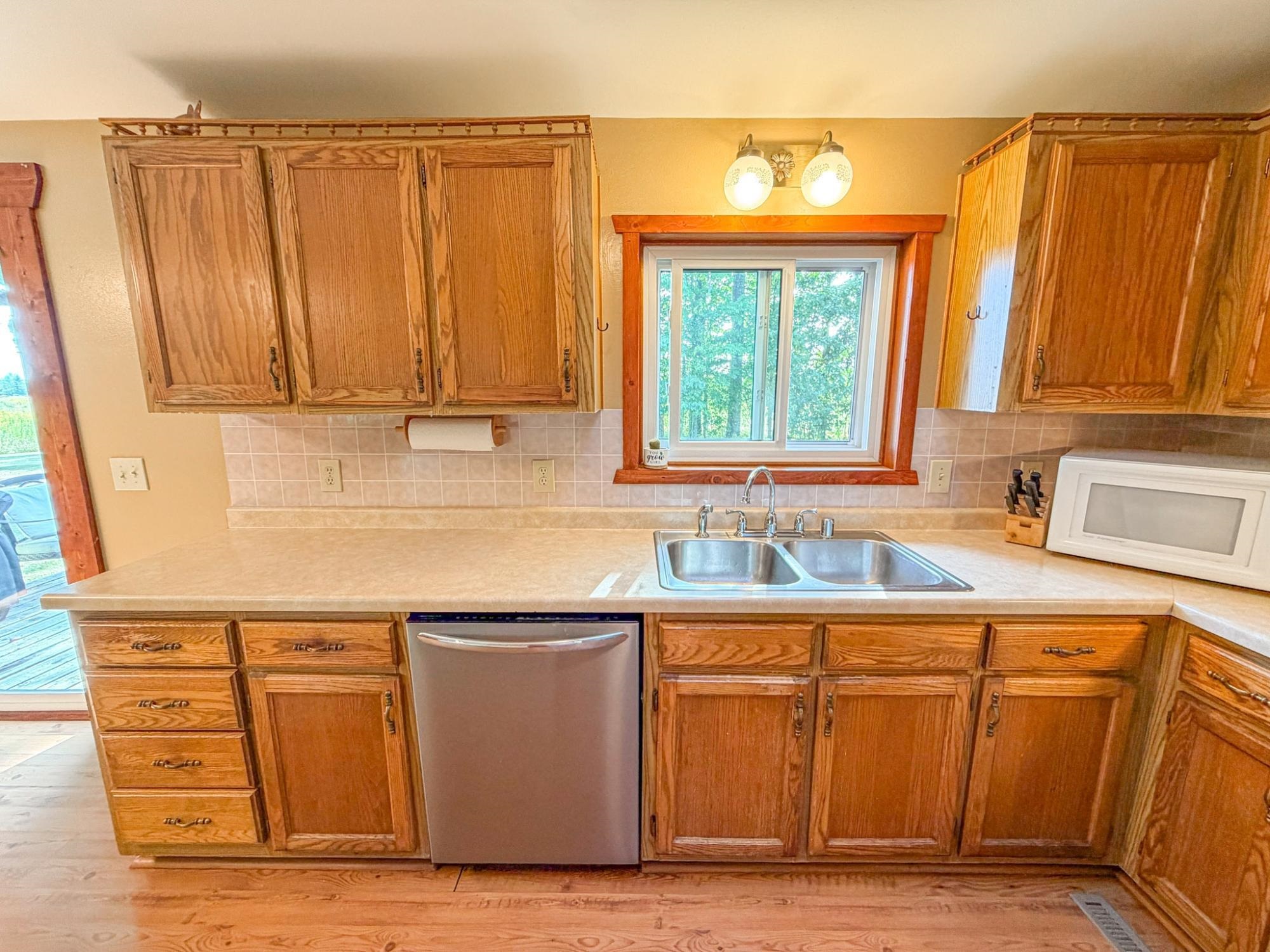 N3979 OXBOW ROAD, Catawba, Wisconsin 54516, 3 Bedrooms Bedrooms, ,2 BathroomsBathrooms,Residential,For Sale,N3979 OXBOW ROAD,22604156