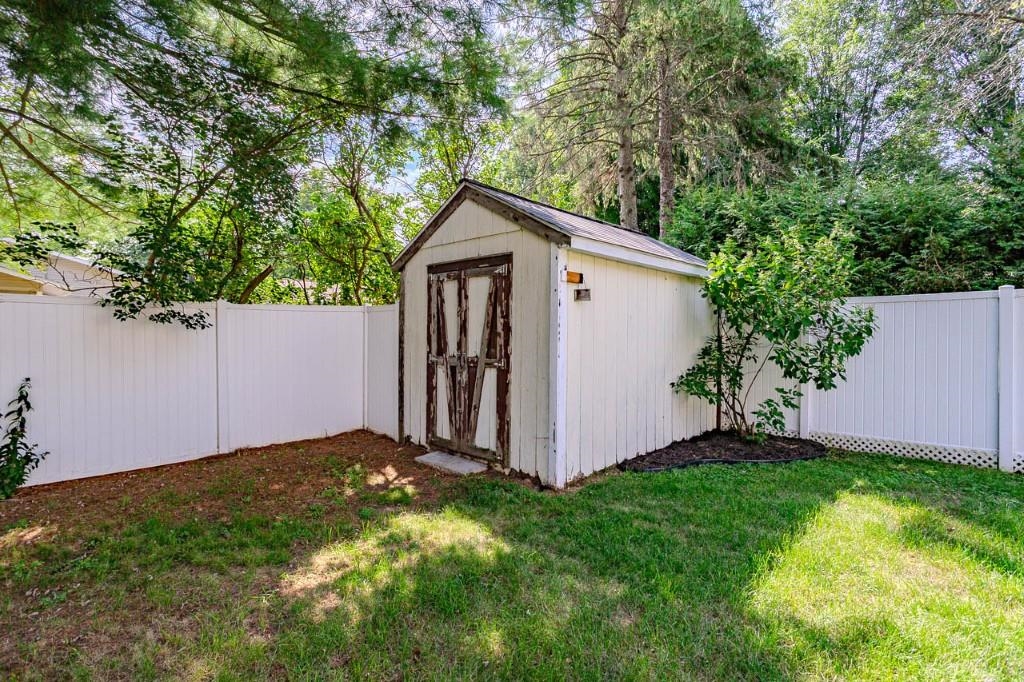 717 SOUTH LINE ROAD, Rothschild, Wisconsin 54474, 3 Bedrooms Bedrooms, ,1 BathroomBathrooms,Residential,For Sale,717 SOUTH LINE ROAD,22604165