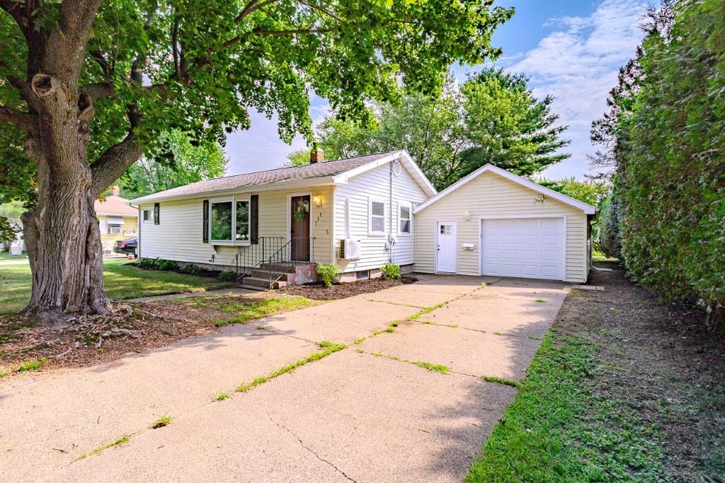 717 SOUTH LINE ROAD, Rothschild, Wisconsin 54474, 3 Bedrooms Bedrooms, ,1 BathroomBathrooms,Residential,For Sale,717 SOUTH LINE ROAD,22604165