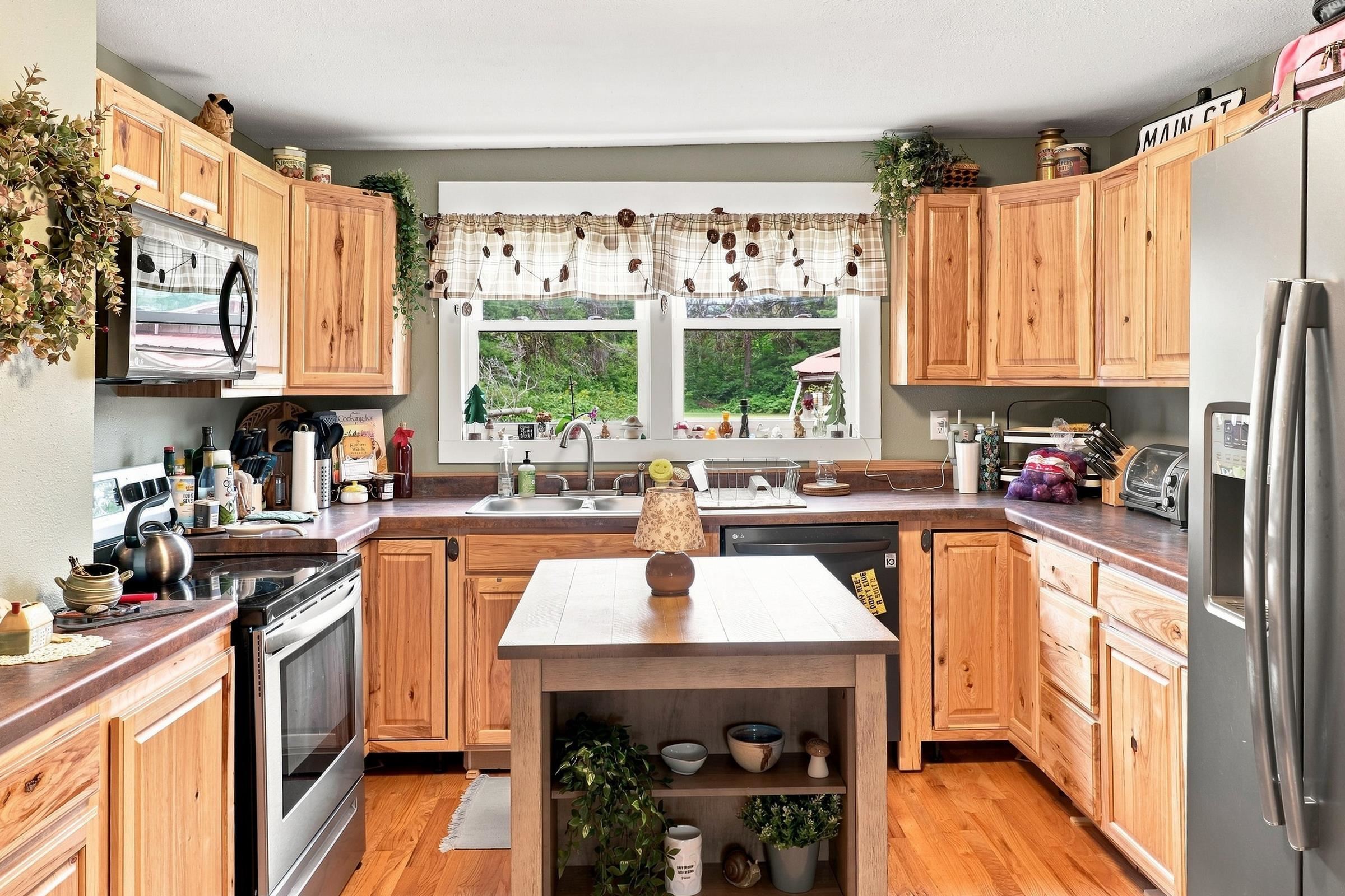 3331 STONY ROAD, Stevens Point, Wisconsin 54481, 2 Bedrooms Bedrooms, ,1 BathroomBathrooms,Residential,For Sale,3331 STONY ROAD,22604166