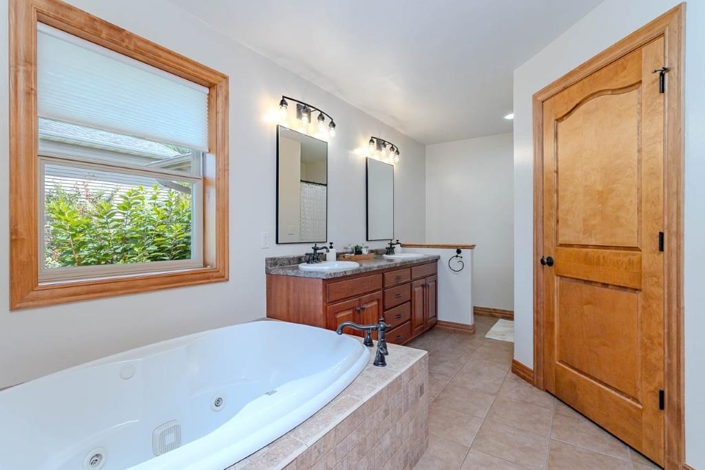 3814 TOPAZ DRIVE, Wausau, Wisconsin 54401, 5 Bedrooms Bedrooms, ,3 BathroomsBathrooms,Residential,For Sale,3814 TOPAZ DRIVE,22604168