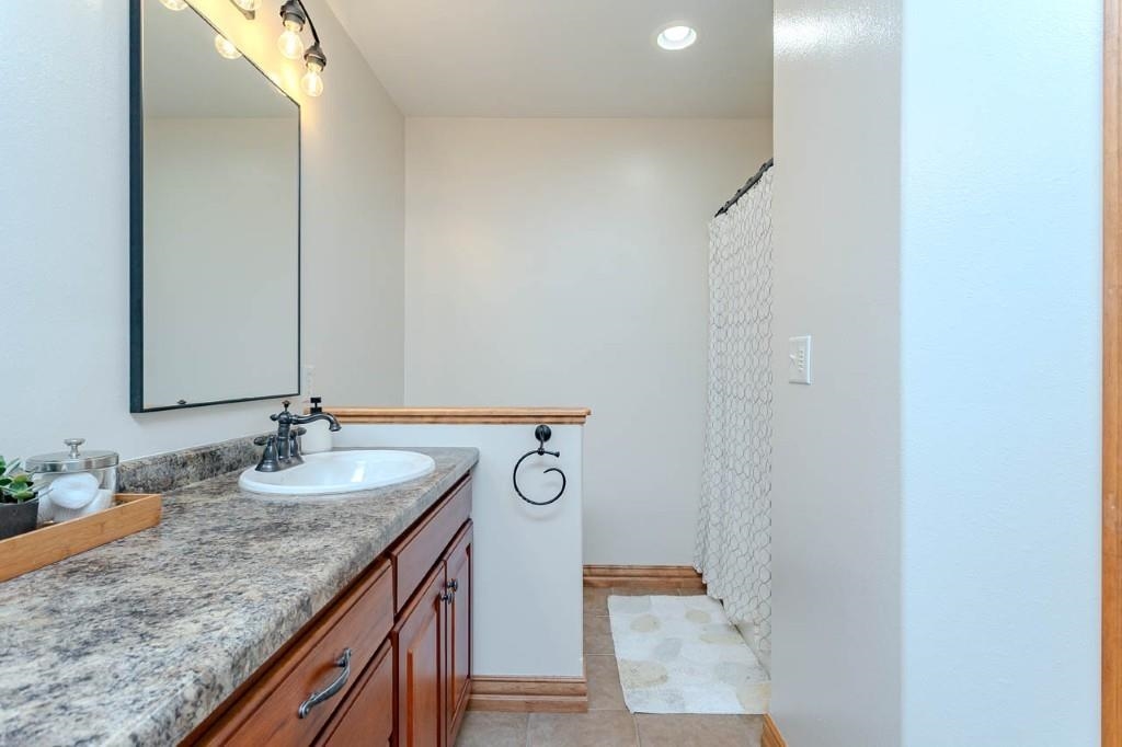 3814 TOPAZ DRIVE, Wausau, Wisconsin 54401, 5 Bedrooms Bedrooms, ,3 BathroomsBathrooms,Residential,For Sale,3814 TOPAZ DRIVE,22604168