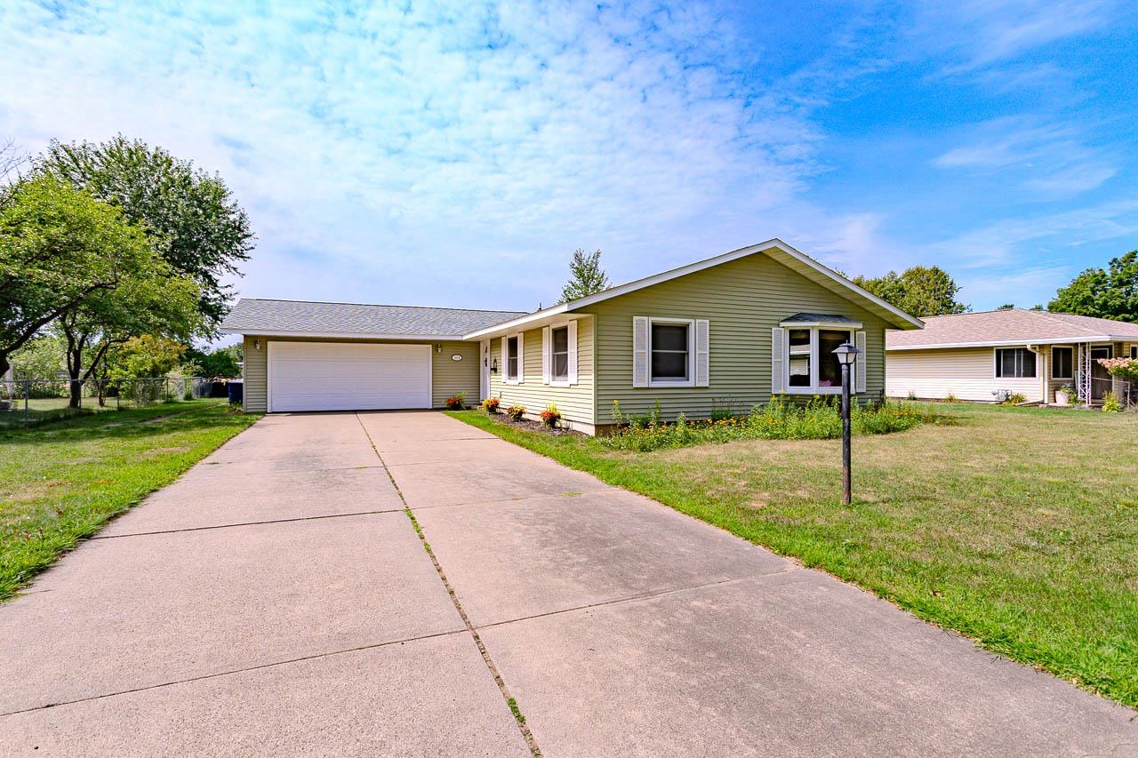 4214 HENRY STREET, Wausau, Wisconsin 54403, 4 Bedrooms Bedrooms, ,1 BathroomBathrooms,Residential,For Sale,4214 HENRY STREET,22604172
