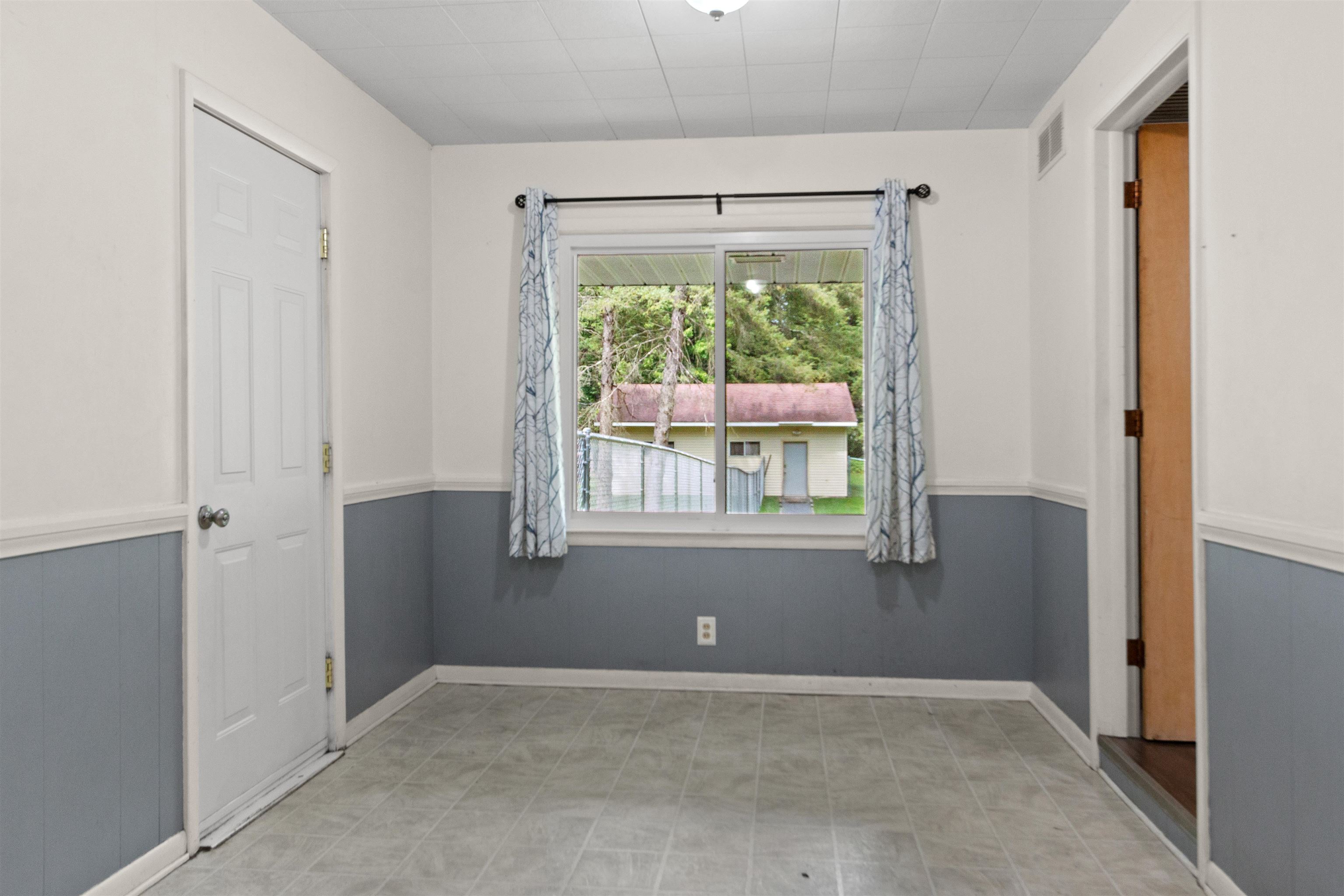 5374 STATE HIGHWAY 66, Stevens Point, Wisconsin 54482, 3 Bedrooms Bedrooms, ,2 BathroomsBathrooms,Residential,For Sale,5374 STATE HIGHWAY 66,22604177