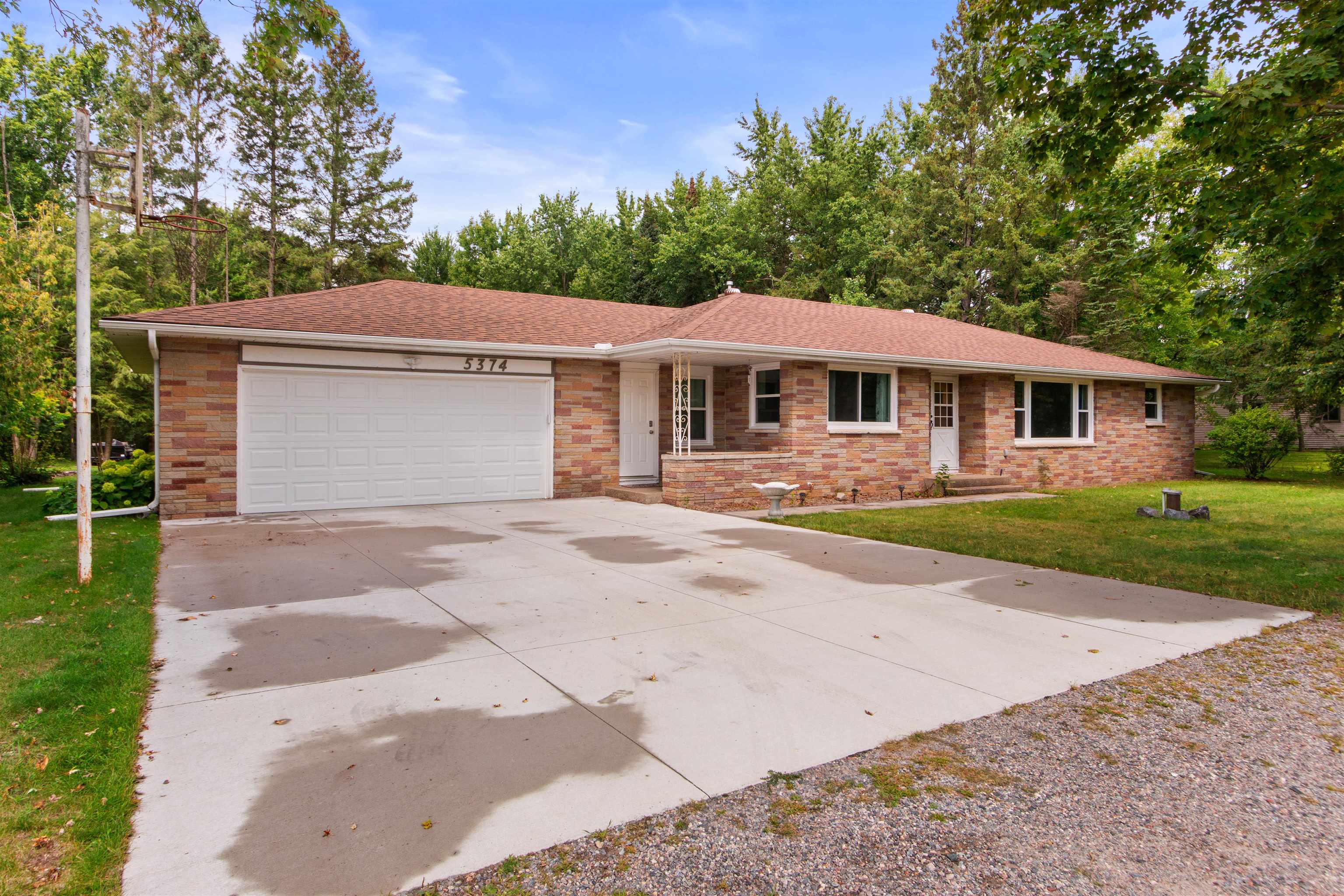 5374 STATE HIGHWAY 66, Stevens Point, Wisconsin 54482, 3 Bedrooms Bedrooms, ,2 BathroomsBathrooms,Residential,For Sale,5374 STATE HIGHWAY 66,22604177