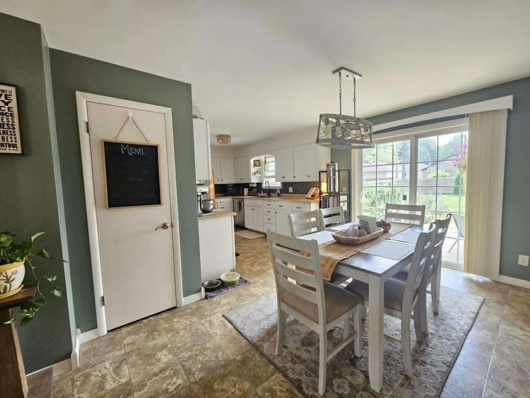 500 E GRANT STREET, Marshfield, Wisconsin 54449, 3 Bedrooms Bedrooms, ,2 BathroomsBathrooms,Residential,For Sale,500 E GRANT STREET,22604178