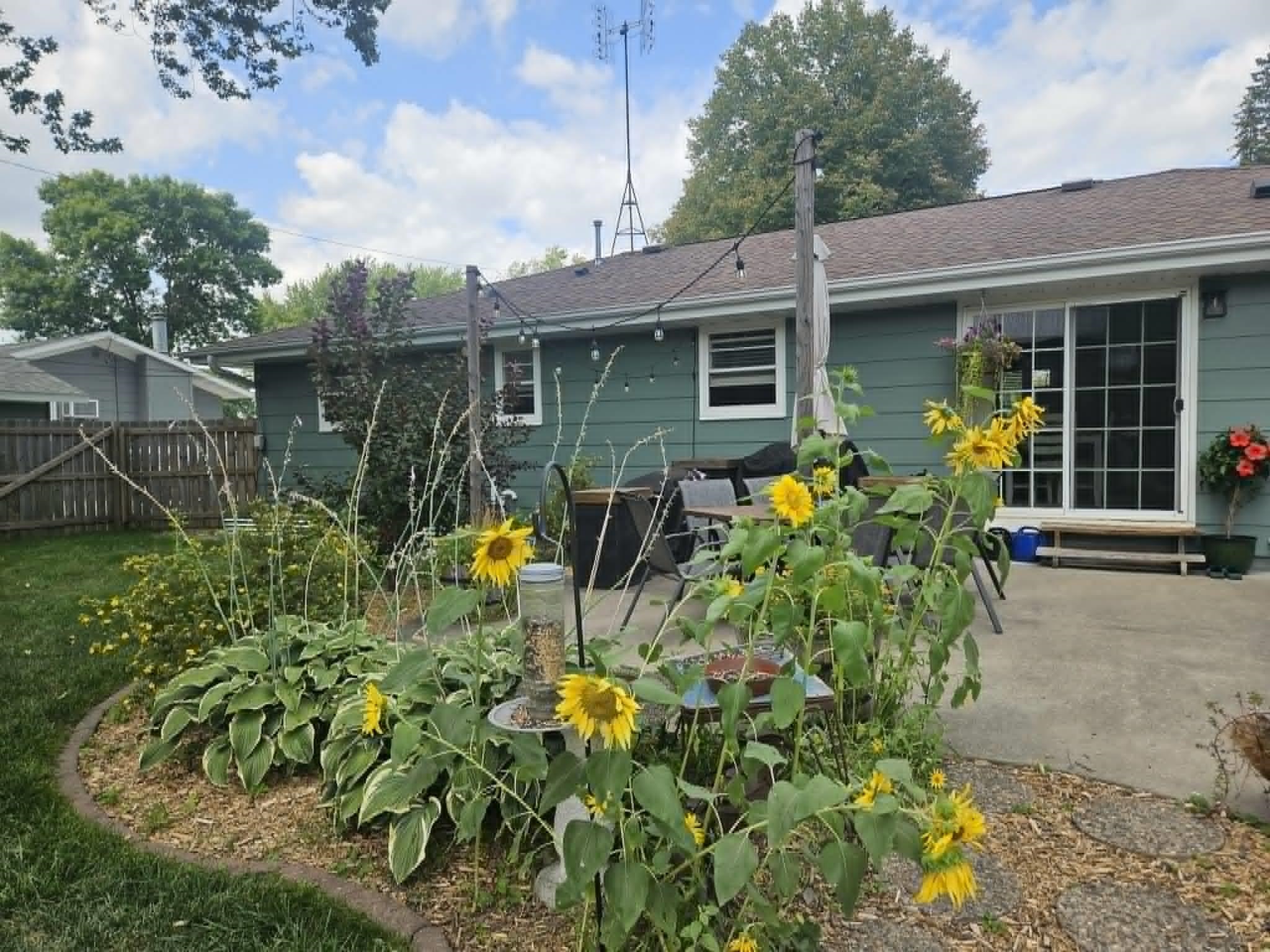 500 E GRANT STREET, Marshfield, Wisconsin 54449, 3 Bedrooms Bedrooms, ,2 BathroomsBathrooms,Residential,For Sale,500 E GRANT STREET,22604178