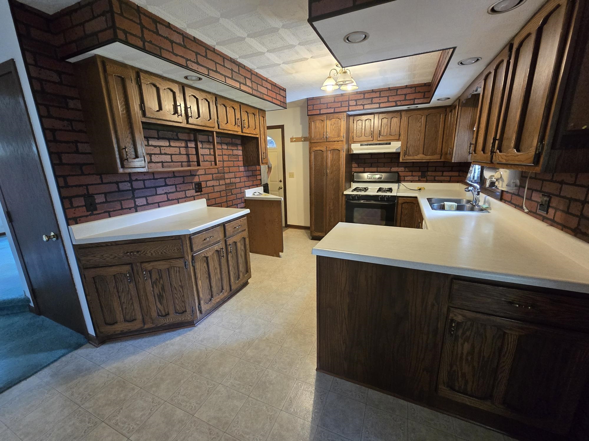 2810 12TH STREET SOUTH, Wisconsin Rapids, Wisconsin 54494, 3 Bedrooms Bedrooms, ,2 BathroomsBathrooms,Residential,For Sale,2810 12TH STREET SOUTH,22604180