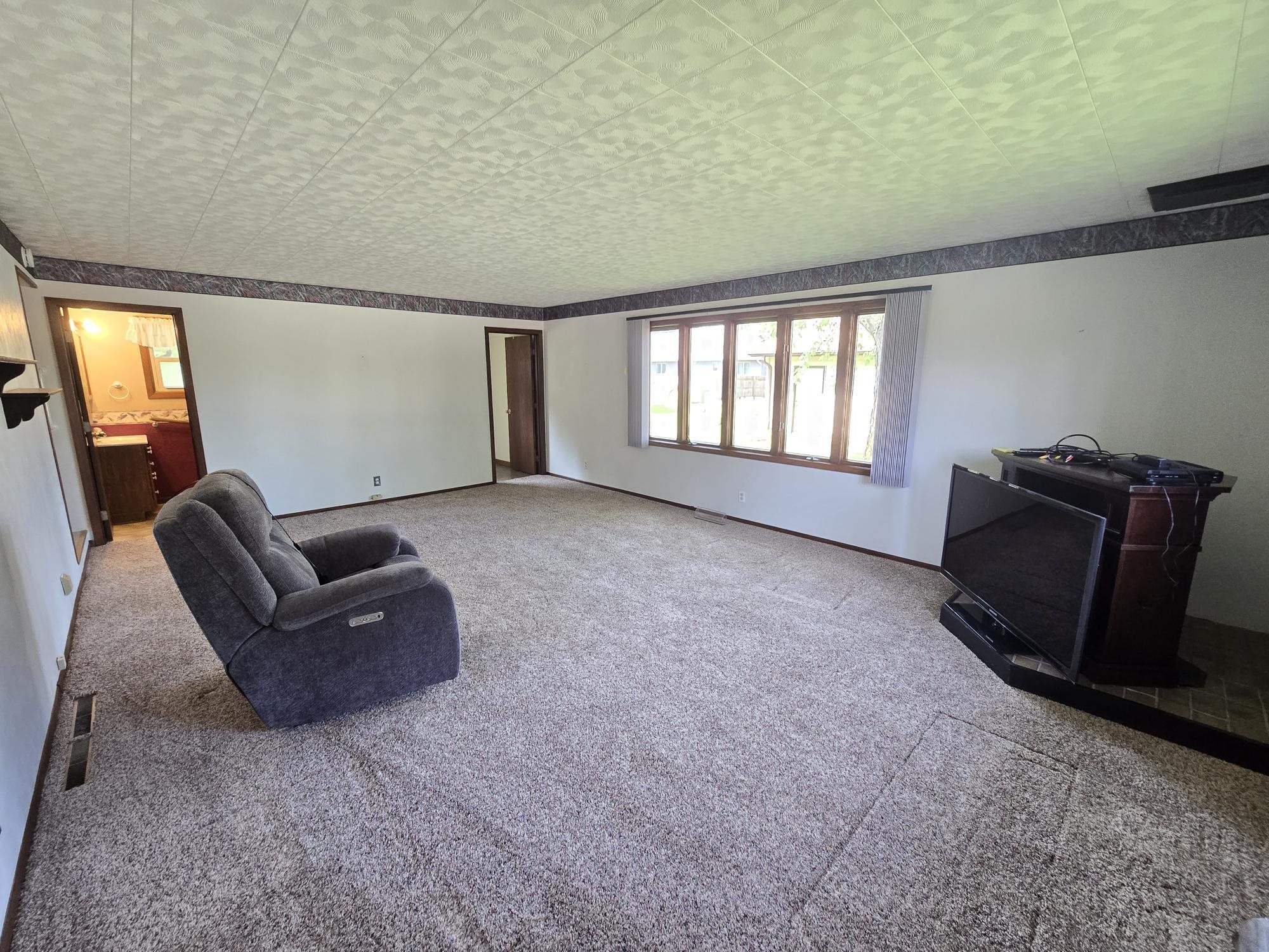 2810 12TH STREET SOUTH, Wisconsin Rapids, Wisconsin 54494, 3 Bedrooms Bedrooms, ,2 BathroomsBathrooms,Residential,For Sale,2810 12TH STREET SOUTH,22604180