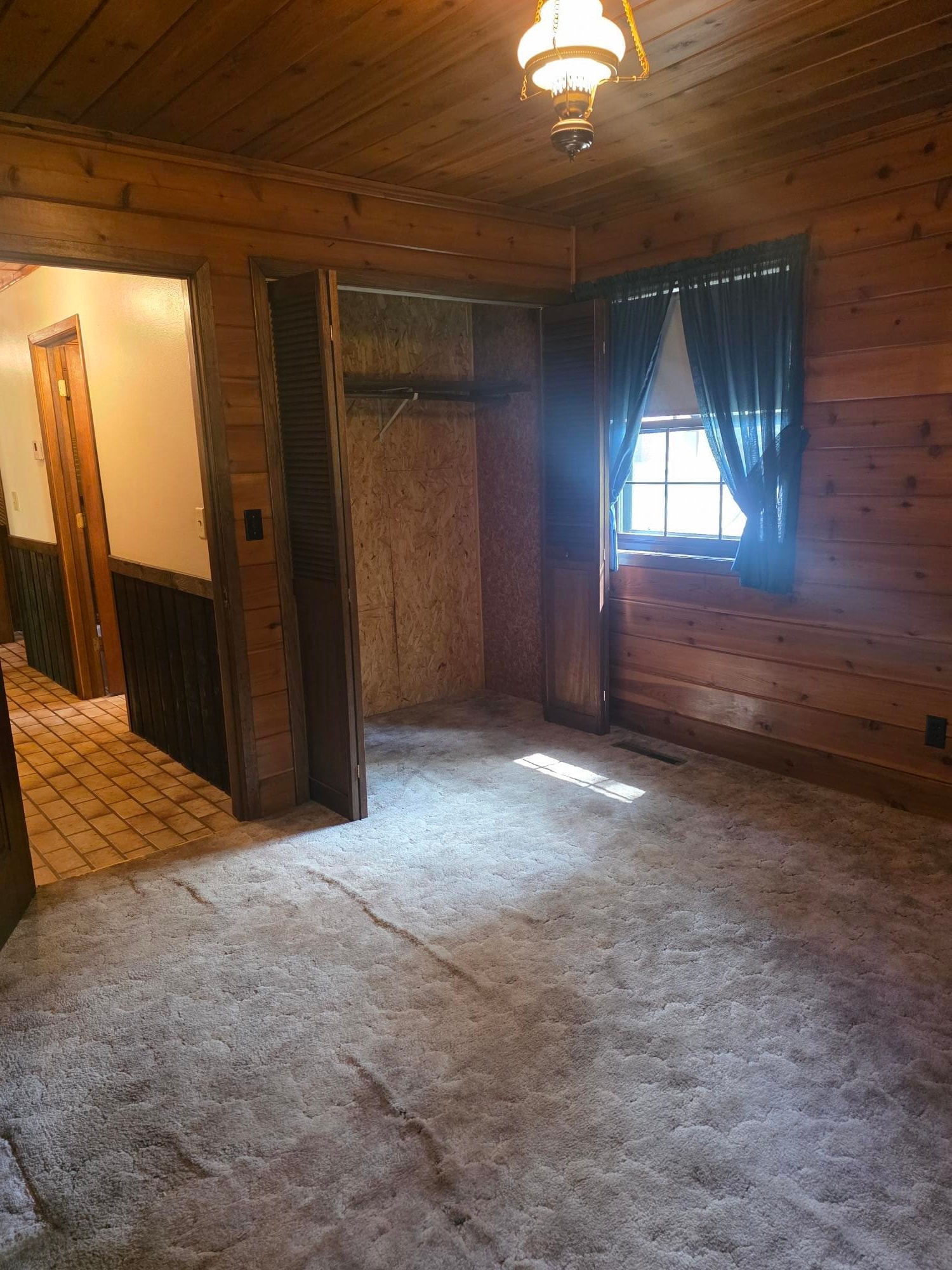 8531 LAKE ROAD, Wisconsin Rapids, Wisconsin 54494, 3 Bedrooms Bedrooms, ,2 BathroomsBathrooms,Residential,For Sale,8531 LAKE ROAD,22604189