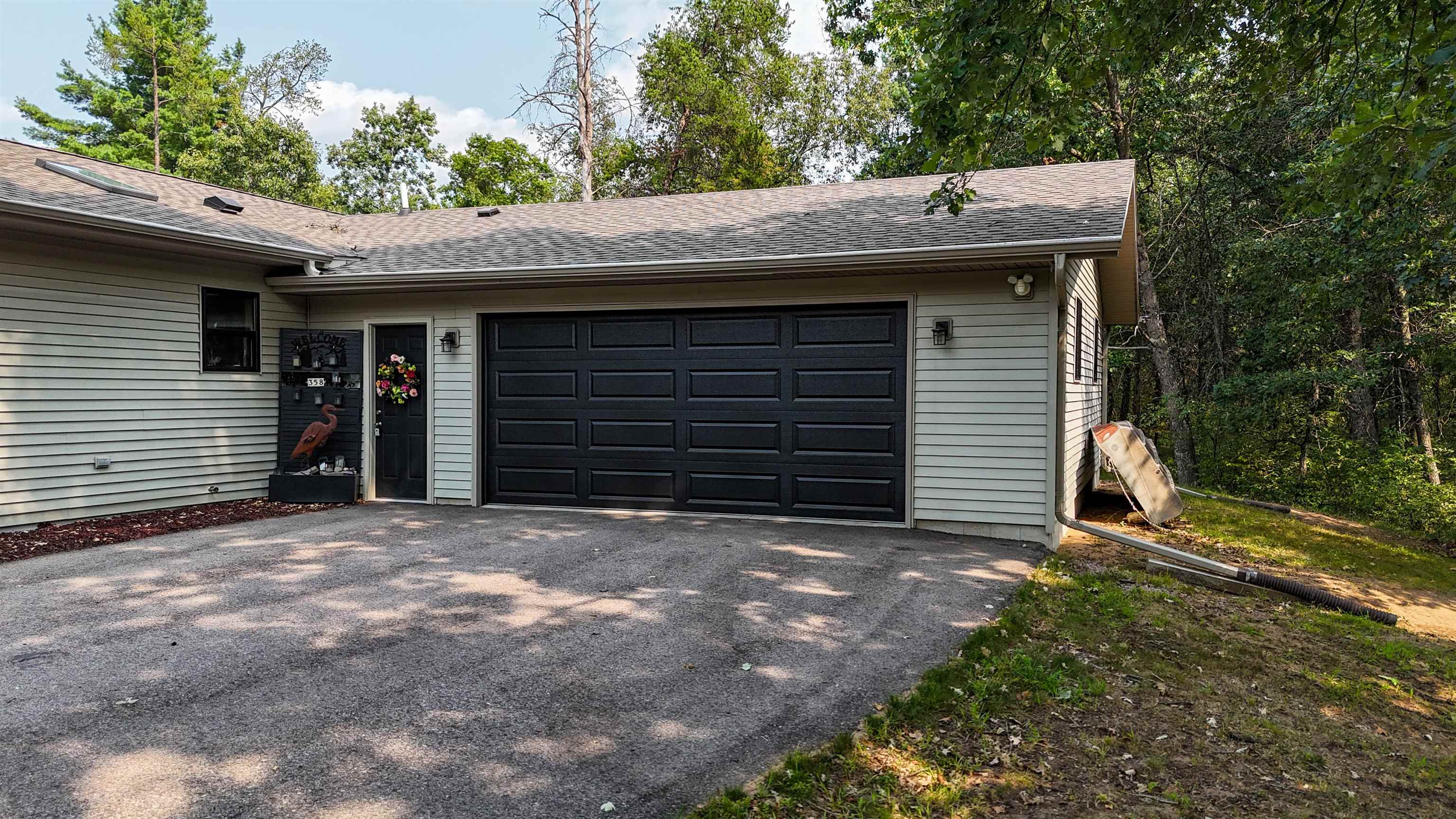 358 WHITE WATERS TRAIL, Nekoosa, Wisconsin 54457, 2 Bedrooms Bedrooms, ,3 BathroomsBathrooms,Residential,For Sale,358 WHITE WATERS TRAIL,22604195
