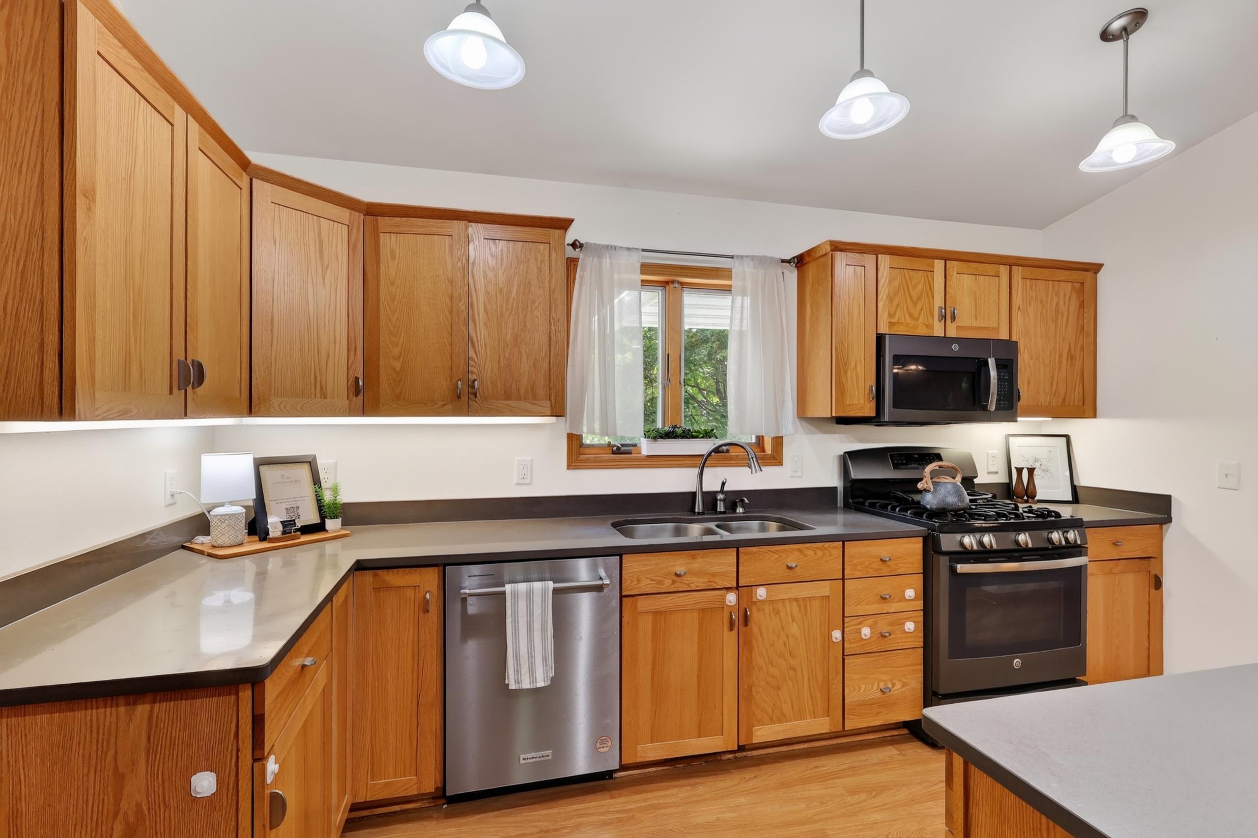 2431 77TH STREET SOUTH, Wisconsin Rapids, Wisconsin 54494, 4 Bedrooms Bedrooms, ,3 BathroomsBathrooms,Residential,For Sale,2431 77TH STREET SOUTH,22604197