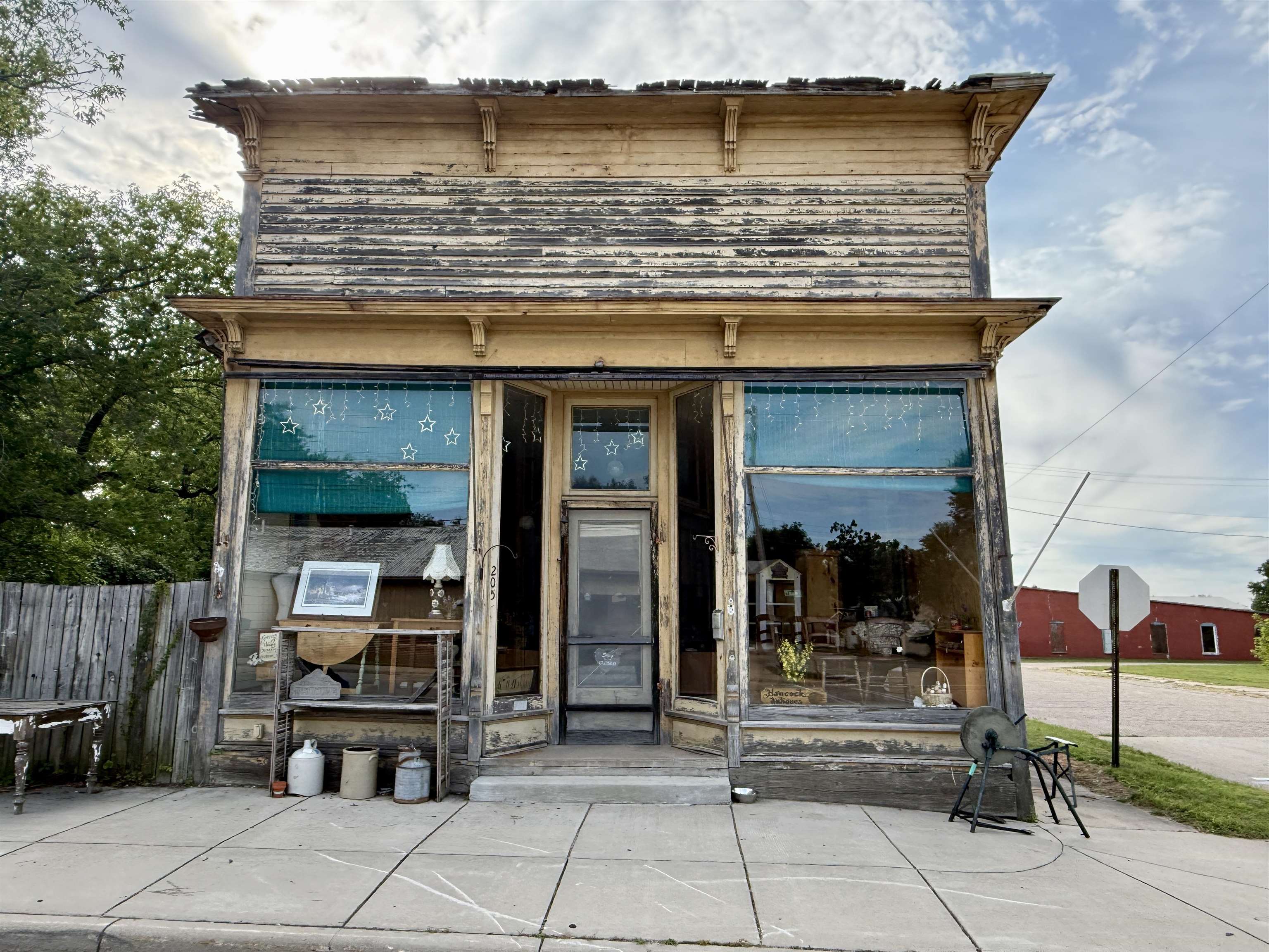 205 S MAIN STREET, Hancock, Wisconsin 54943, ,Commercial/industrial,For Sale,205 S MAIN STREET,22604201
