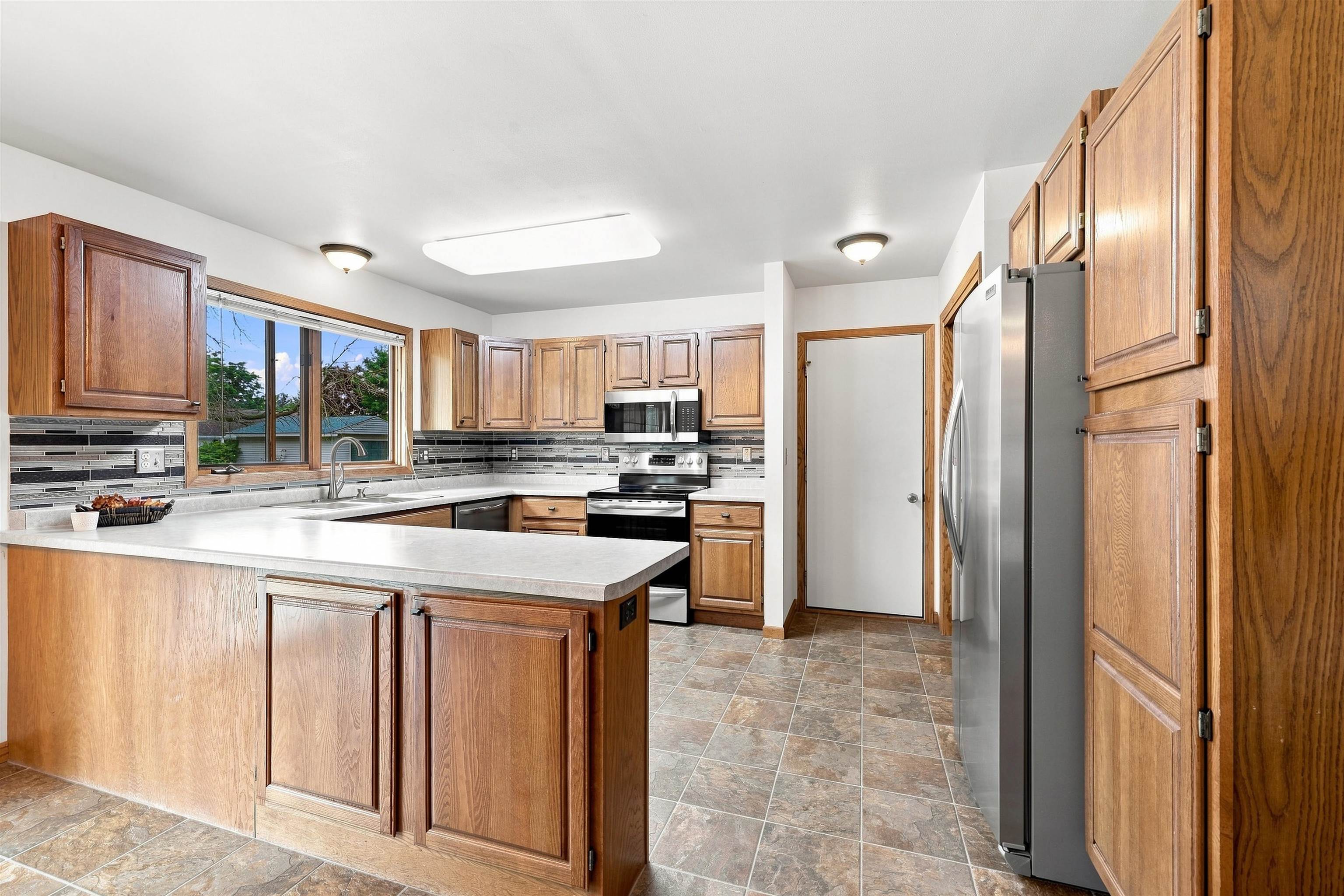 2641 PORTER ROAD, Plover, Wisconsin 54467, 3 Bedrooms Bedrooms, ,2 BathroomsBathrooms,Residential,For Sale,2641 PORTER ROAD,22604205
