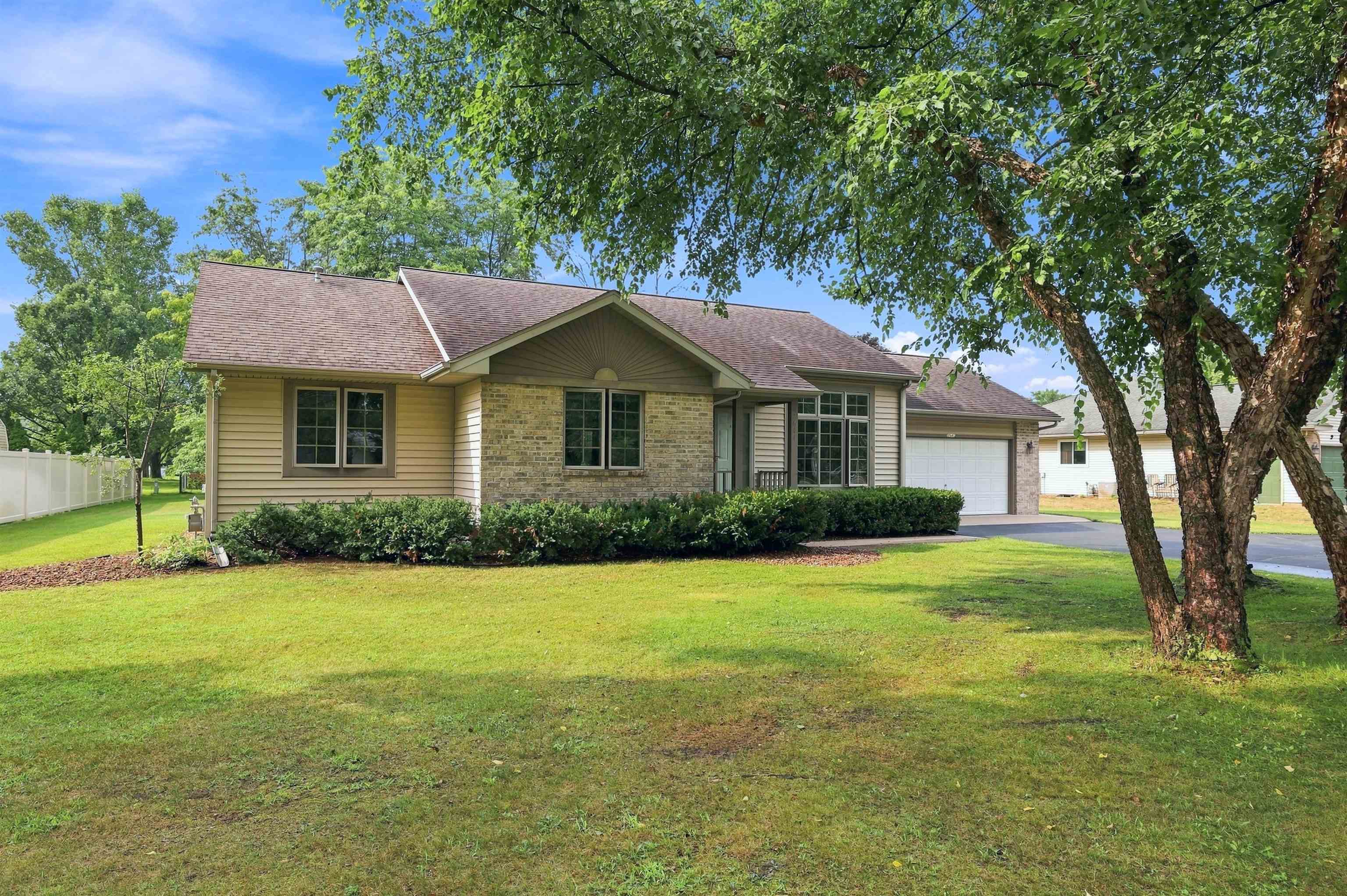 2641 PORTER ROAD, Plover, Wisconsin 54467, 3 Bedrooms Bedrooms, ,2 BathroomsBathrooms,Residential,For Sale,2641 PORTER ROAD,22604205