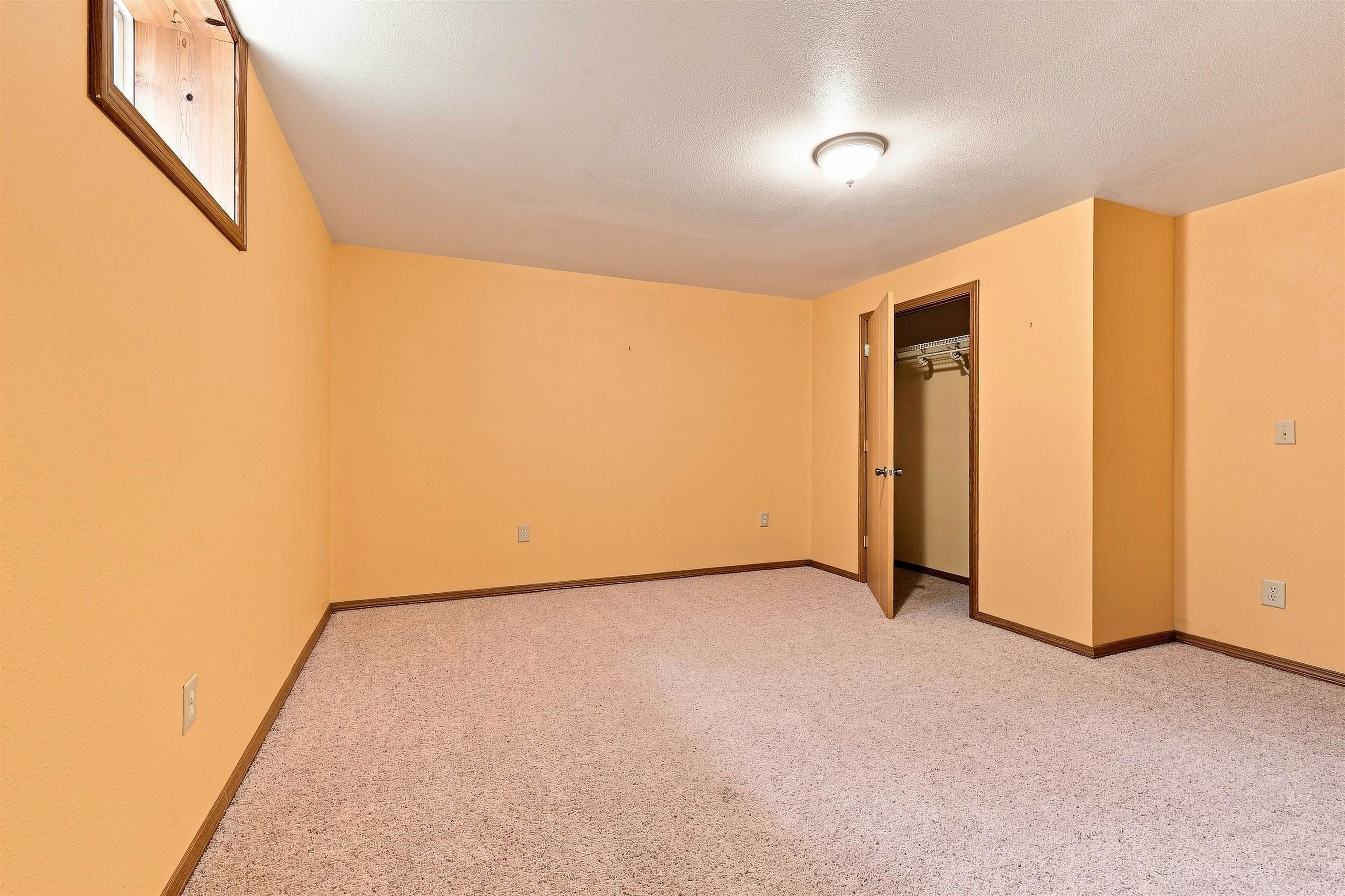 2641 PORTER ROAD, Plover, Wisconsin 54467, 3 Bedrooms Bedrooms, ,2 BathroomsBathrooms,Residential,For Sale,2641 PORTER ROAD,22604205
