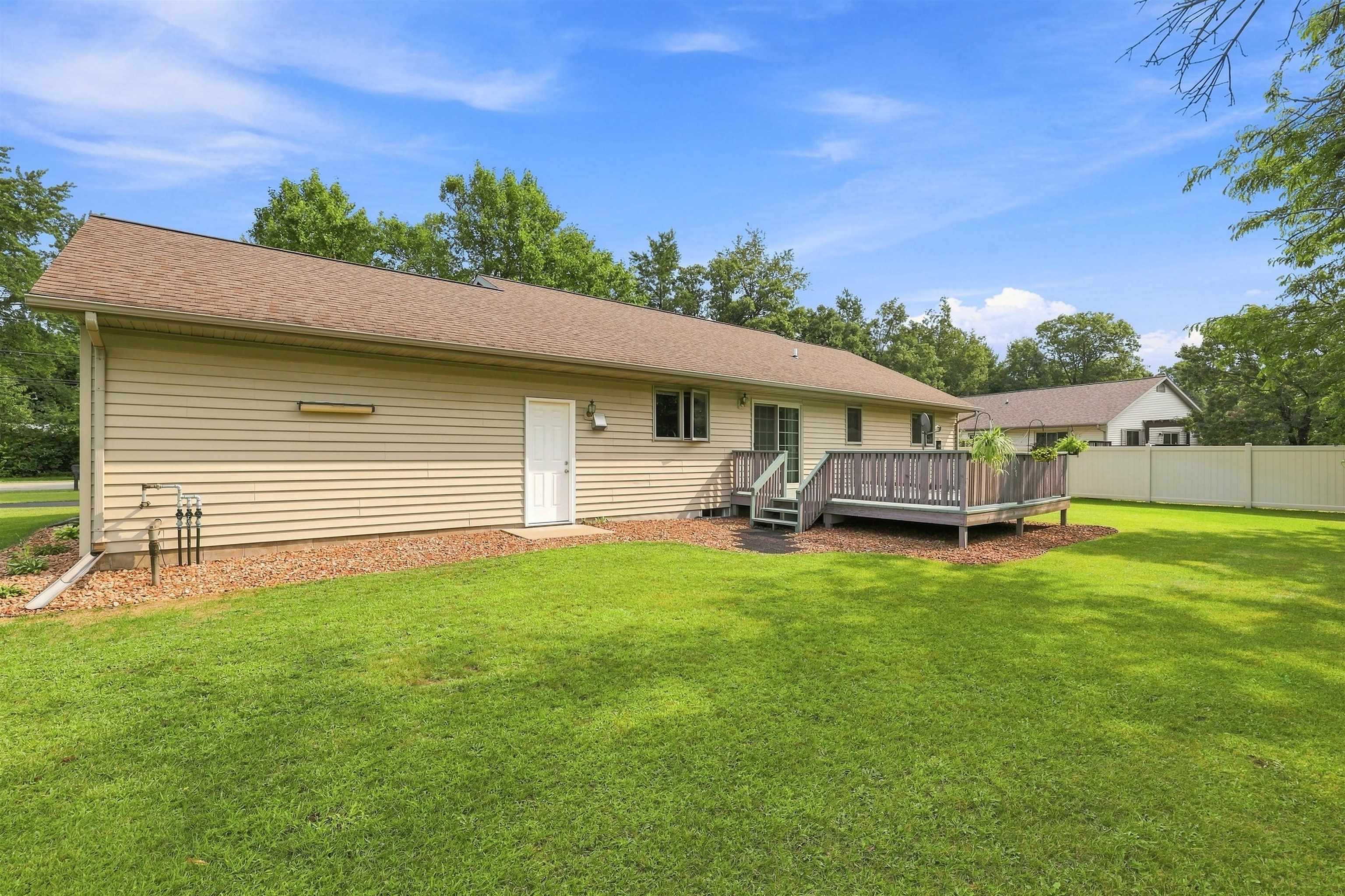 2641 PORTER ROAD, Plover, Wisconsin 54467, 3 Bedrooms Bedrooms, ,2 BathroomsBathrooms,Residential,For Sale,2641 PORTER ROAD,22604205