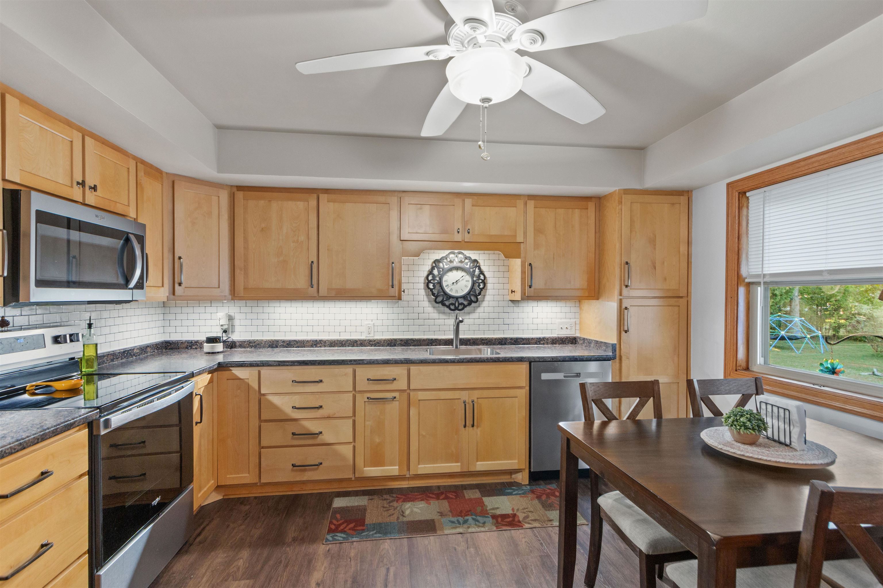 321 19TH STREET S, Wisconsin Rapids, Wisconsin 54494, 3 Bedrooms Bedrooms, ,2 BathroomsBathrooms,Residential,For Sale,321 19TH STREET S,22604207