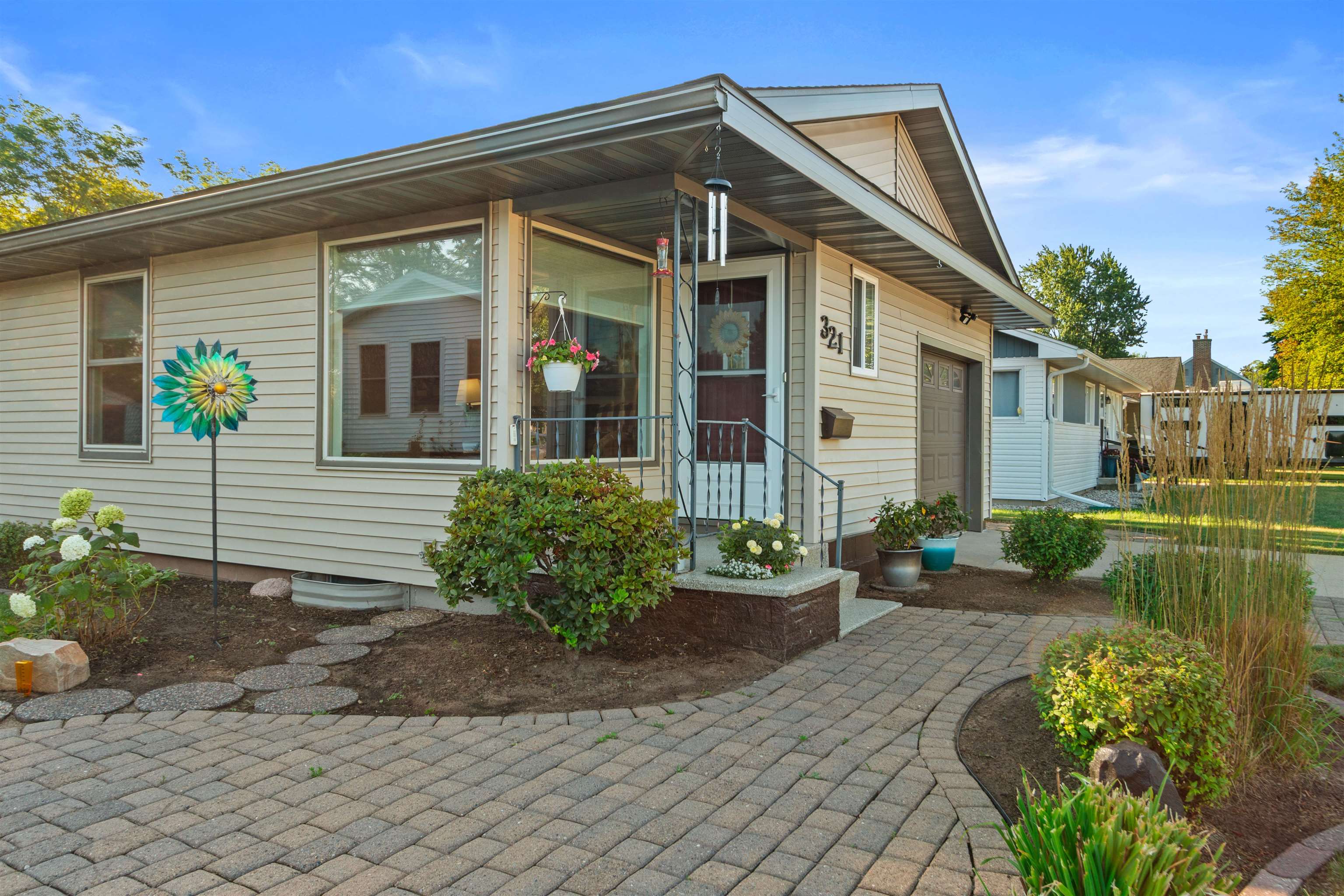 321 19TH STREET S, Wisconsin Rapids, Wisconsin 54494, 3 Bedrooms Bedrooms, ,2 BathroomsBathrooms,Residential,For Sale,321 19TH STREET S,22604207