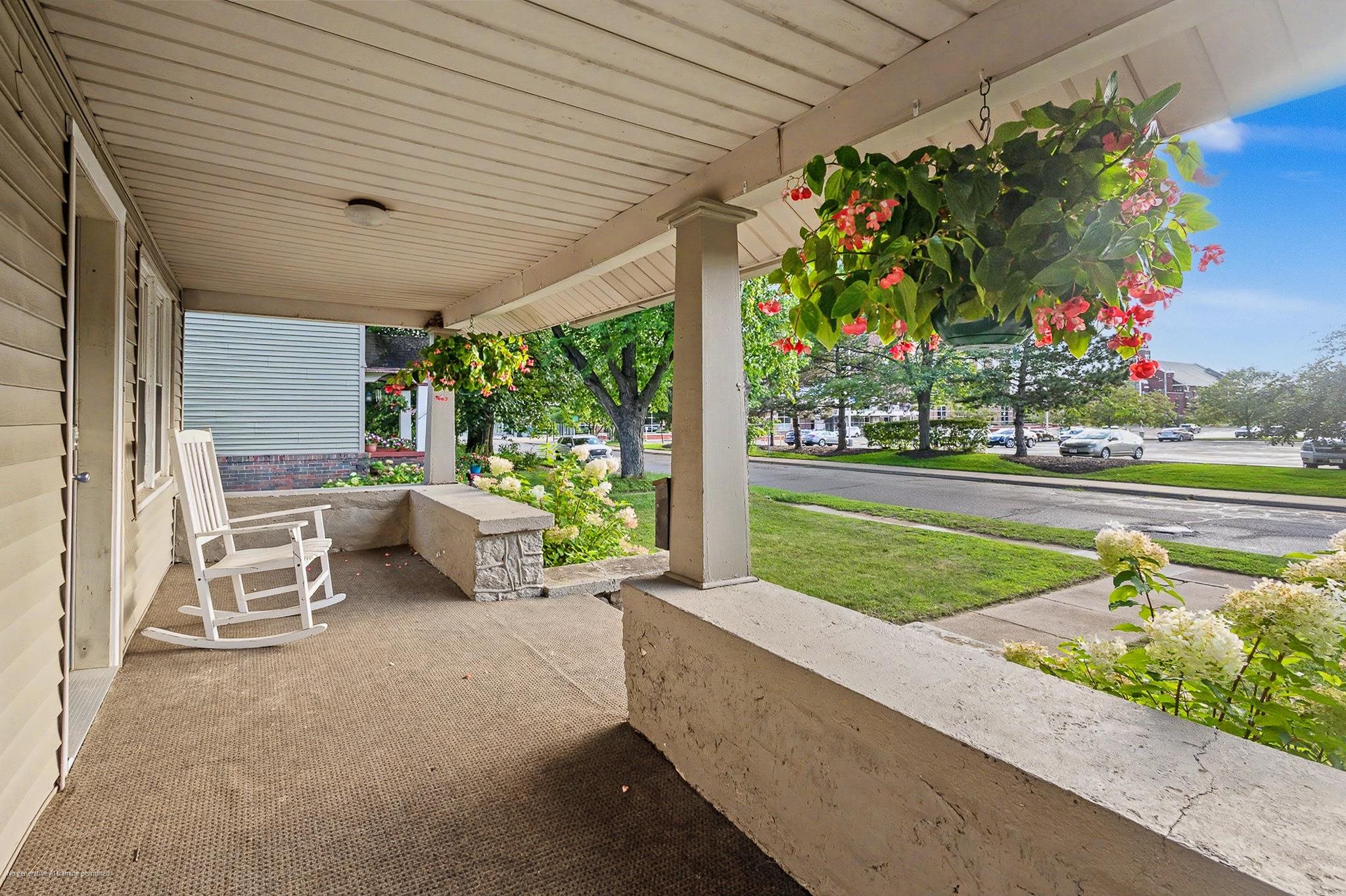 809 ILLINOIS AVENUE, Stevens Point, Wisconsin 54481, 3 Bedrooms Bedrooms, ,2 BathroomsBathrooms,Residential,For Sale,809 ILLINOIS AVENUE,22604208