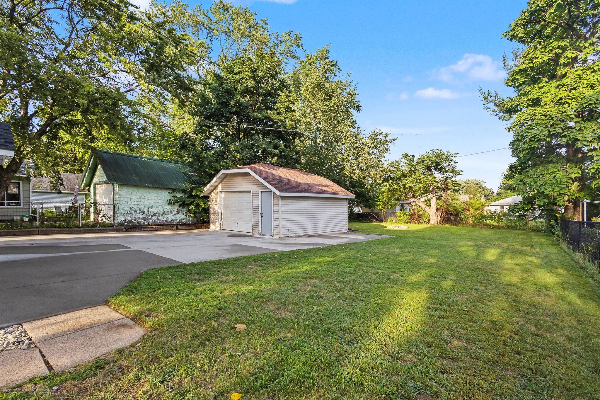809 ILLINOIS AVENUE, Stevens Point, Wisconsin 54481, 3 Bedrooms Bedrooms, ,2 BathroomsBathrooms,Residential,For Sale,809 ILLINOIS AVENUE,22604208
