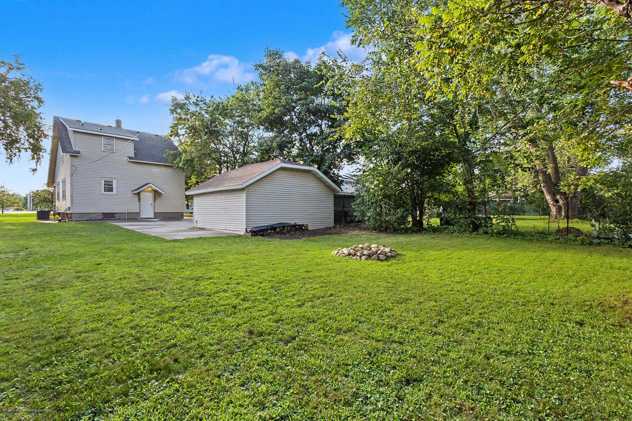 809 ILLINOIS AVENUE, Stevens Point, Wisconsin 54481, 3 Bedrooms Bedrooms, ,2 BathroomsBathrooms,Residential,For Sale,809 ILLINOIS AVENUE,22604208