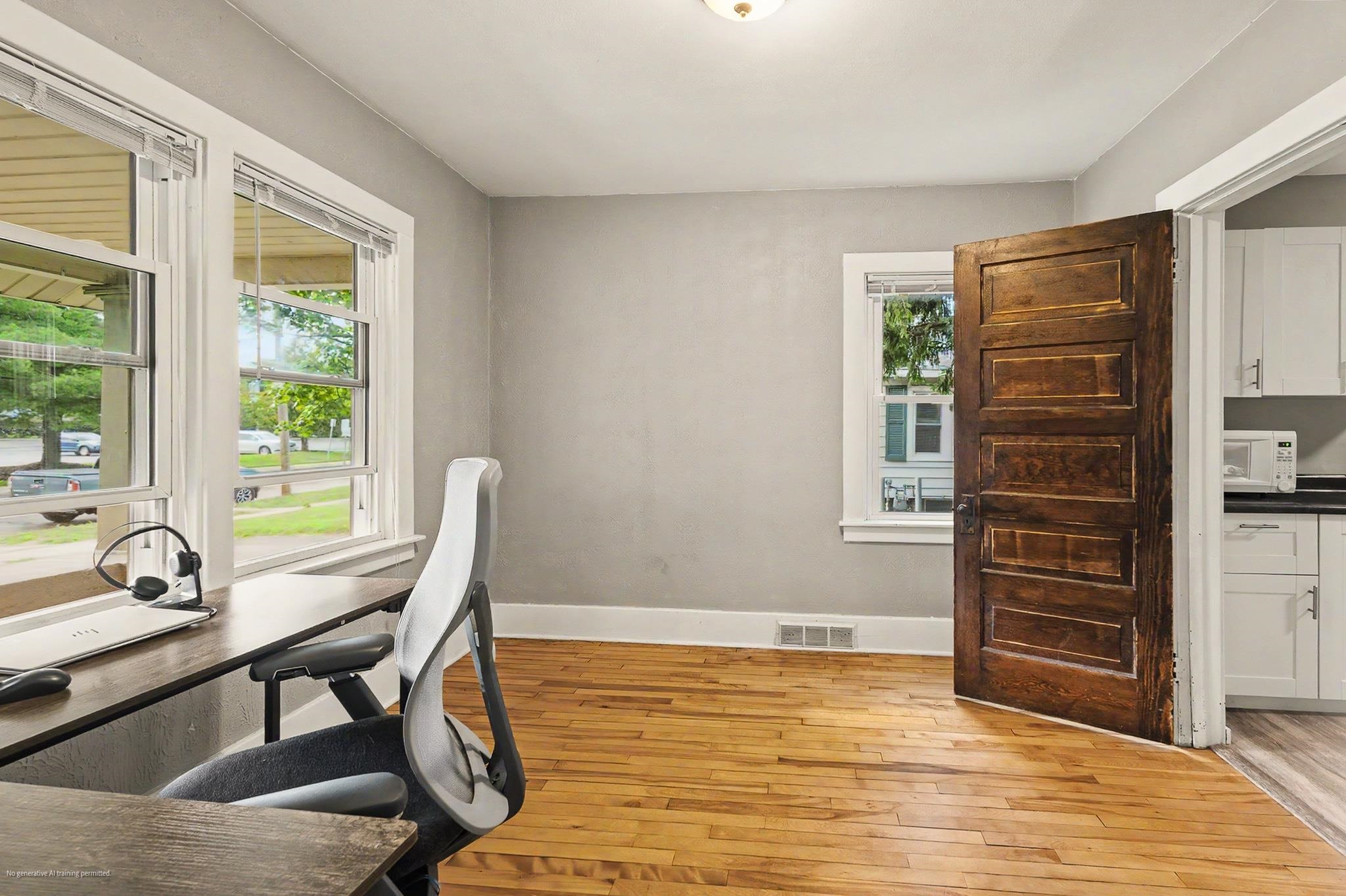 809 ILLINOIS AVENUE, Stevens Point, Wisconsin 54481, 3 Bedrooms Bedrooms, ,2 BathroomsBathrooms,Residential,For Sale,809 ILLINOIS AVENUE,22604208