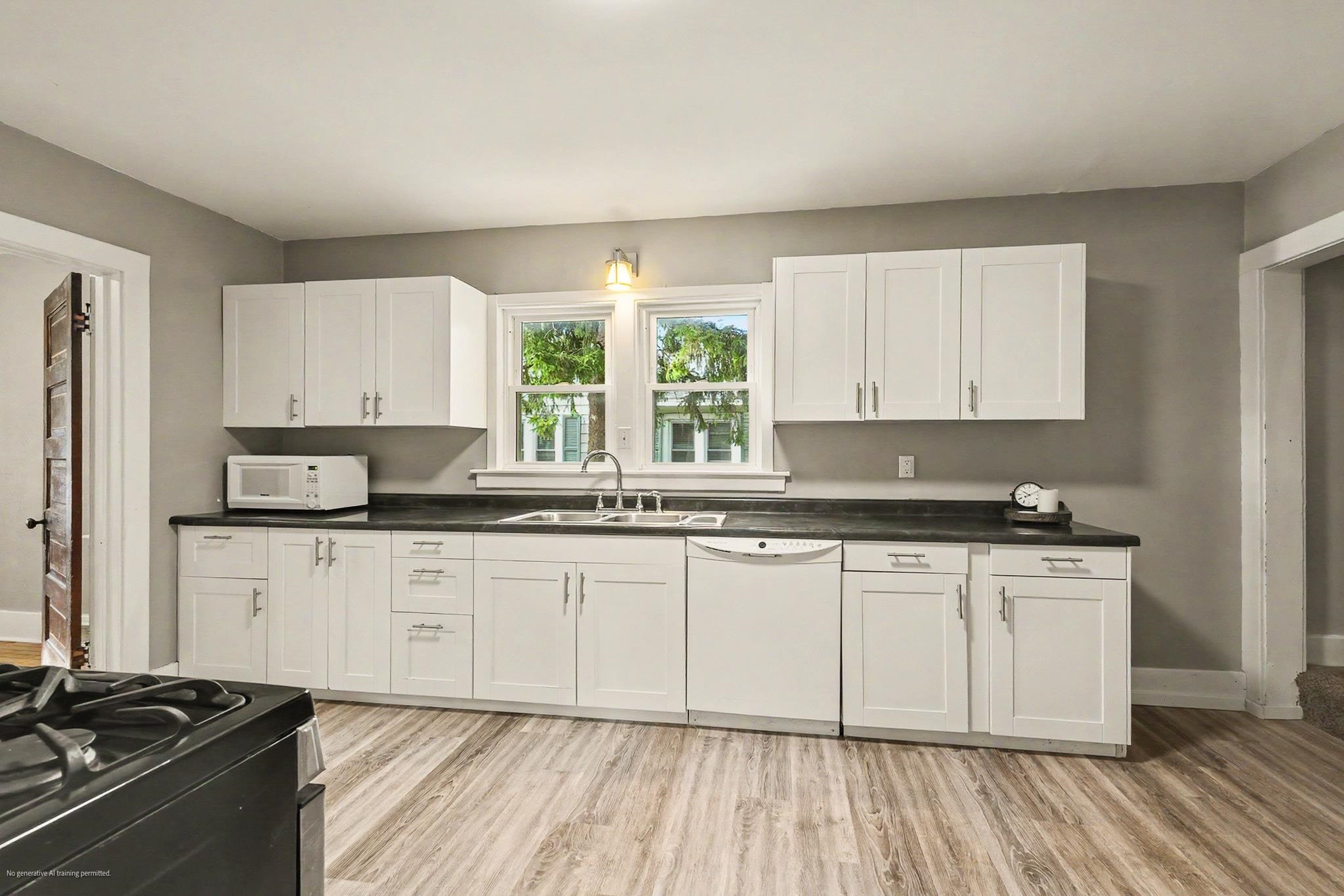 809 ILLINOIS AVENUE, Stevens Point, Wisconsin 54481, 3 Bedrooms Bedrooms, ,2 BathroomsBathrooms,Residential,For Sale,809 ILLINOIS AVENUE,22604208