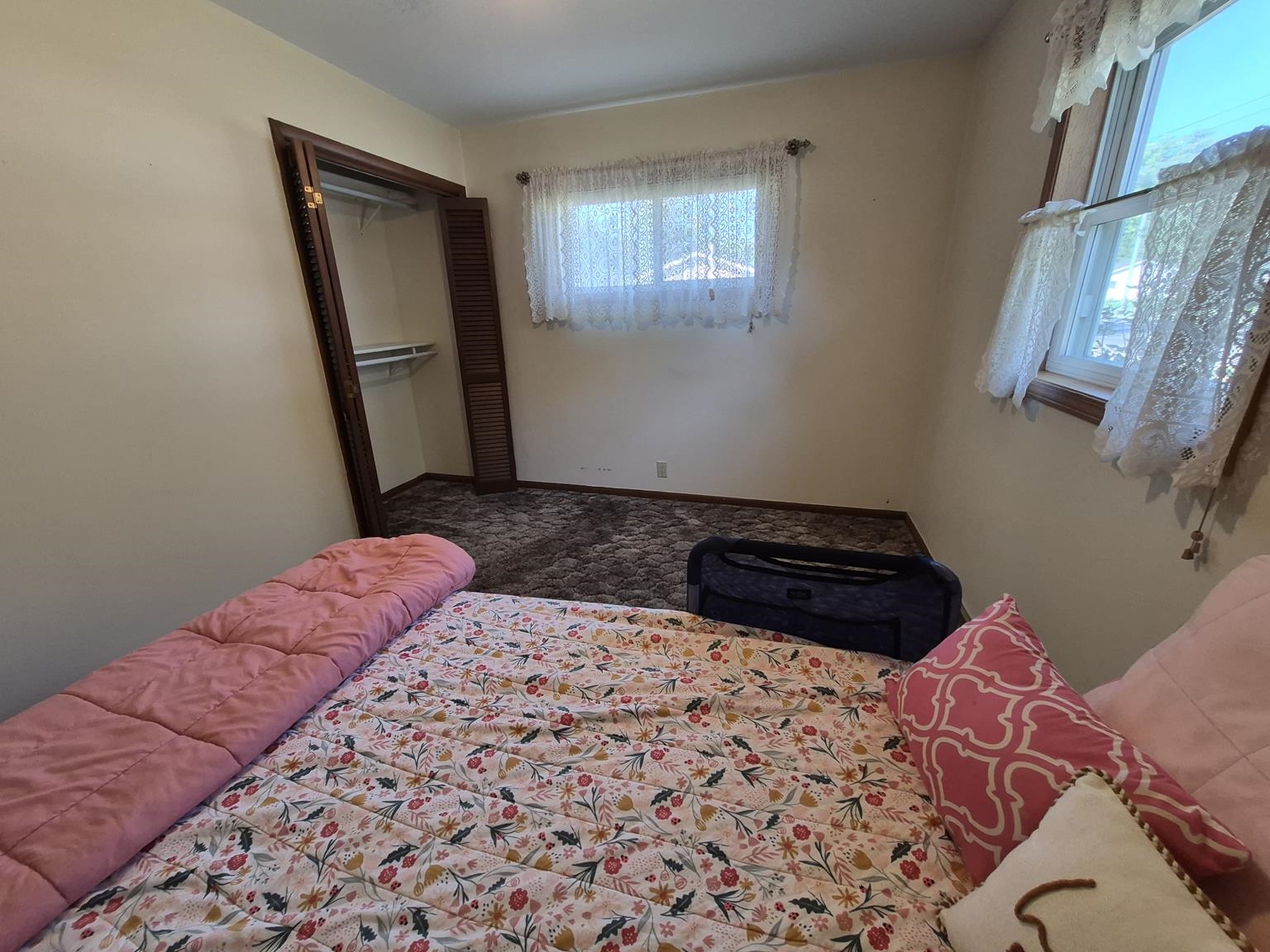 1700 S WASHINGTON AVENUE, Marshfield, Wisconsin 54449, 3 Bedrooms Bedrooms, ,1 BathroomBathrooms,Residential,For Sale,1700 S WASHINGTON AVENUE,22604209