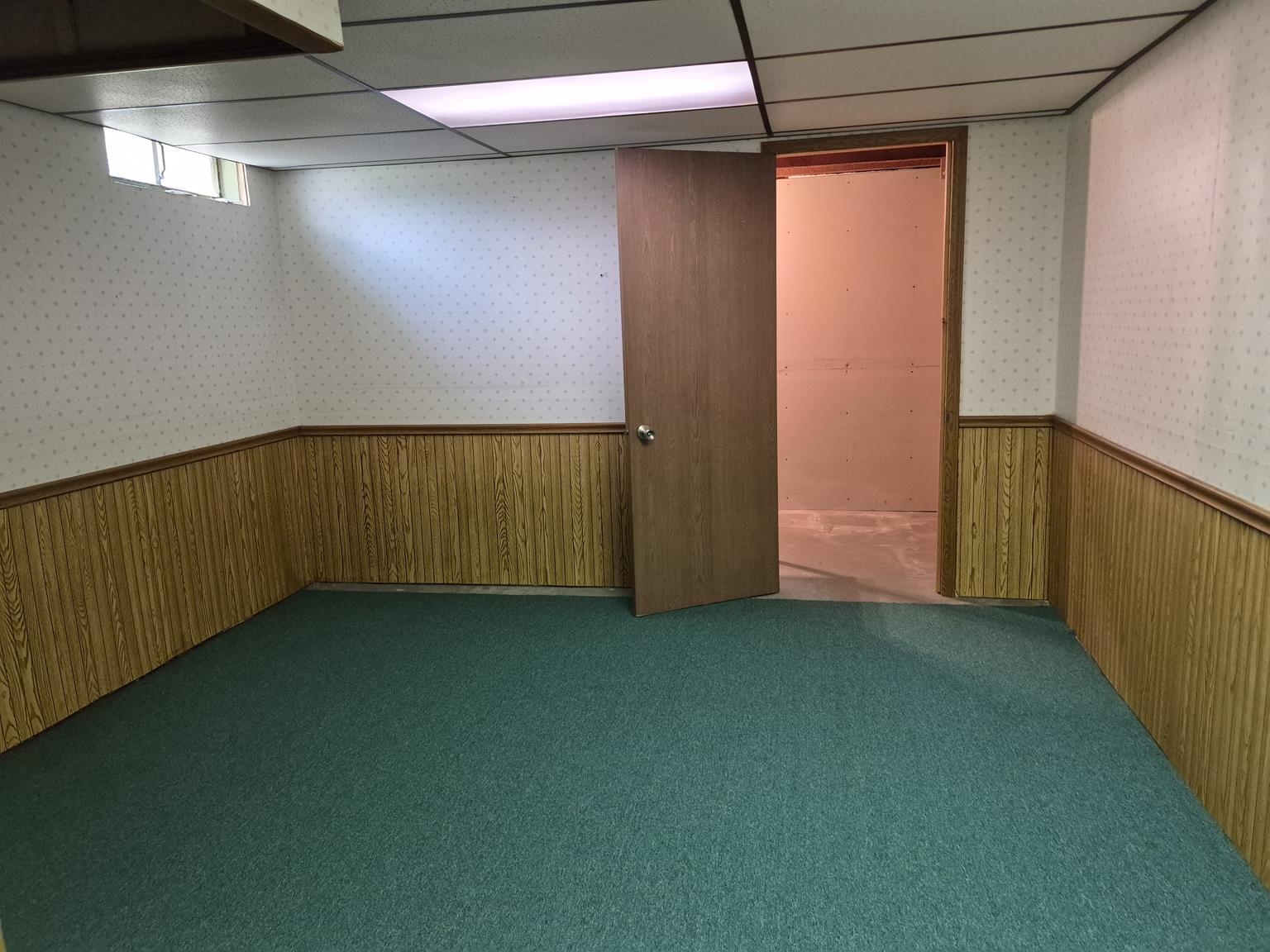 1700 S WASHINGTON AVENUE, Marshfield, Wisconsin 54449, 3 Bedrooms Bedrooms, ,1 BathroomBathrooms,Residential,For Sale,1700 S WASHINGTON AVENUE,22604209