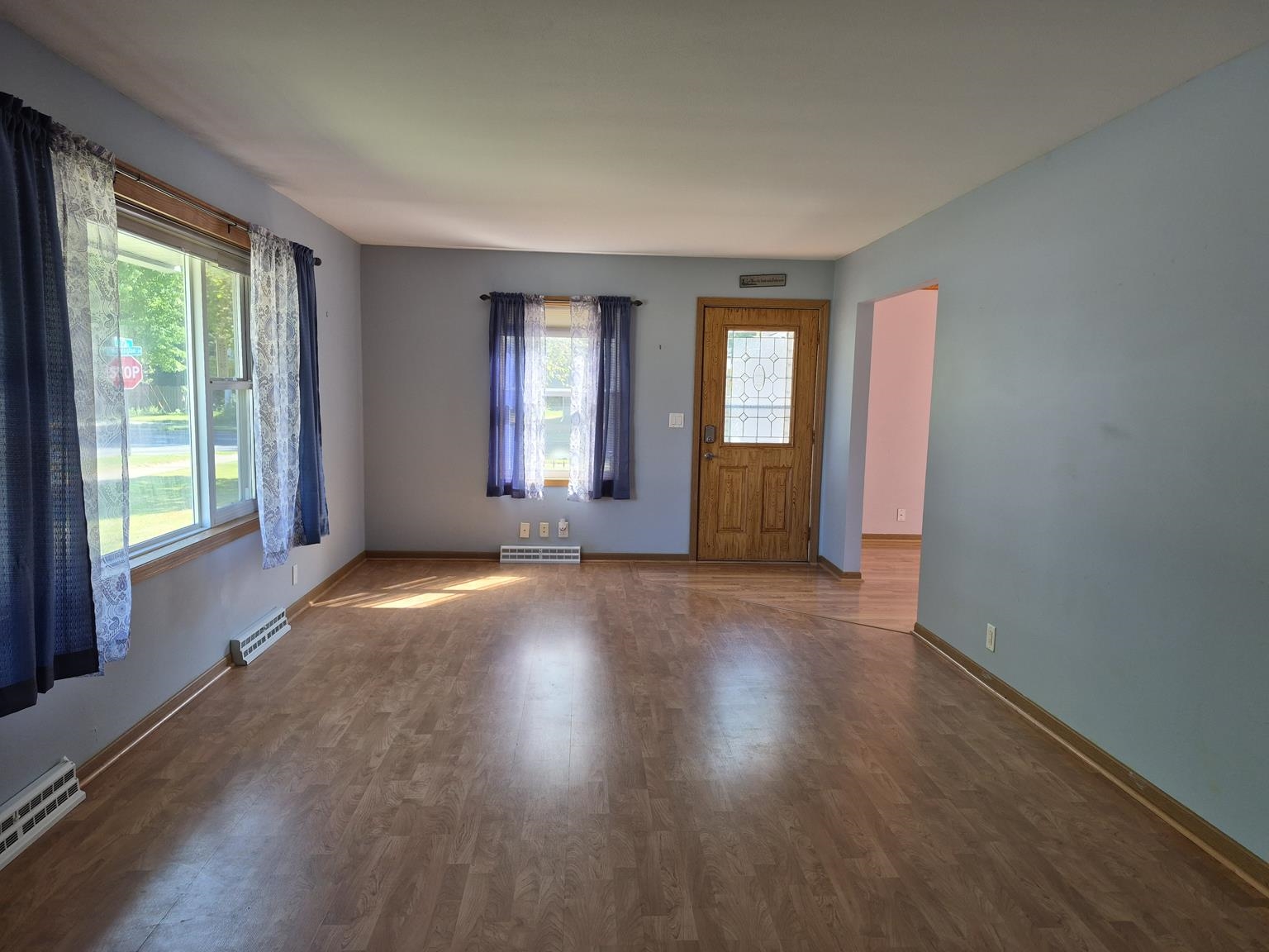 1700 S WASHINGTON AVENUE, Marshfield, Wisconsin 54449, 3 Bedrooms Bedrooms, ,1 BathroomBathrooms,Residential,For Sale,1700 S WASHINGTON AVENUE,22604209