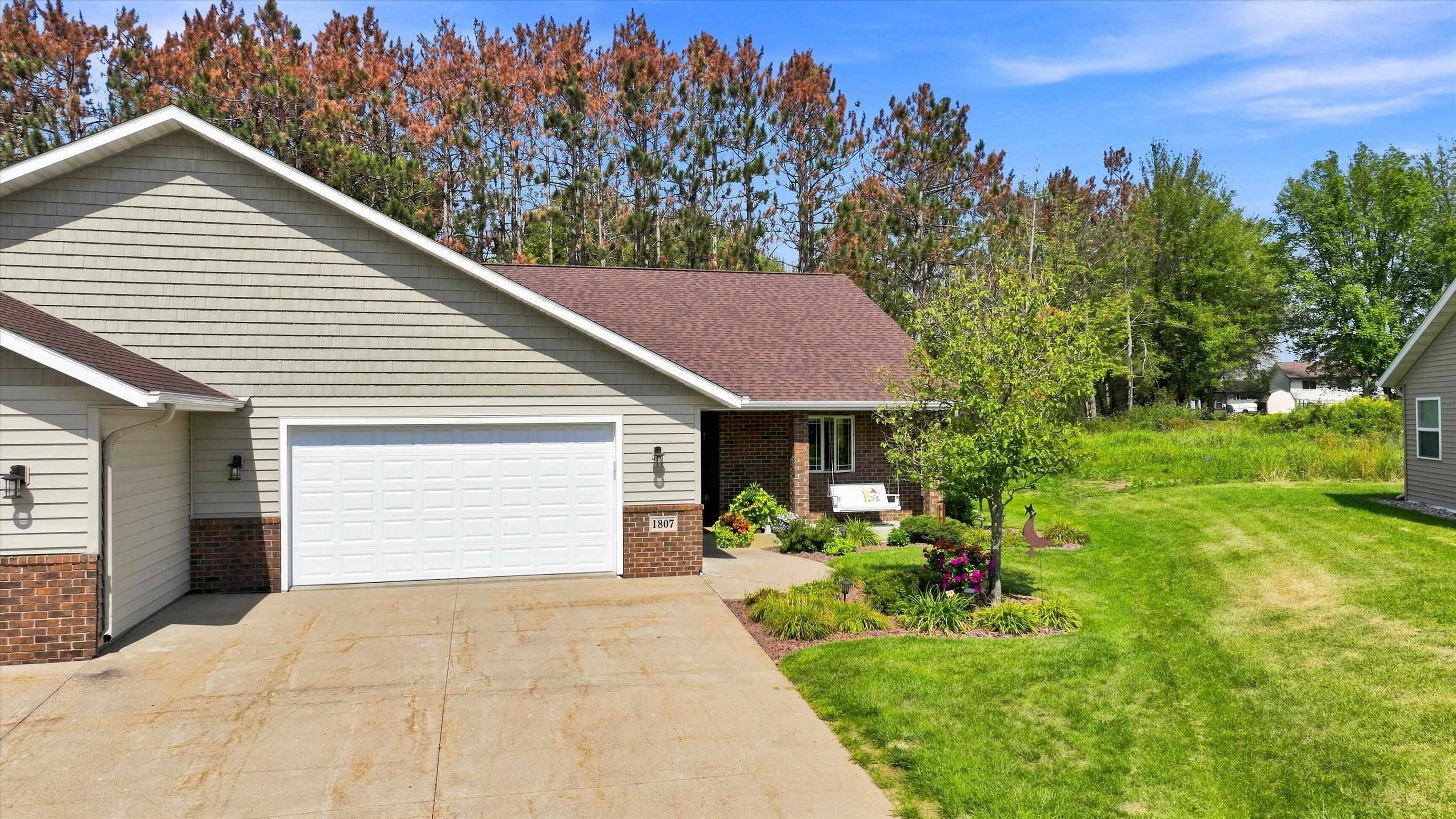1807 SAVANNAH CIRCLE, Marshfield, Wisconsin 54449, 2 Bedrooms Bedrooms, ,2 BathroomsBathrooms,Residential,For Sale,1807 SAVANNAH CIRCLE,22604210