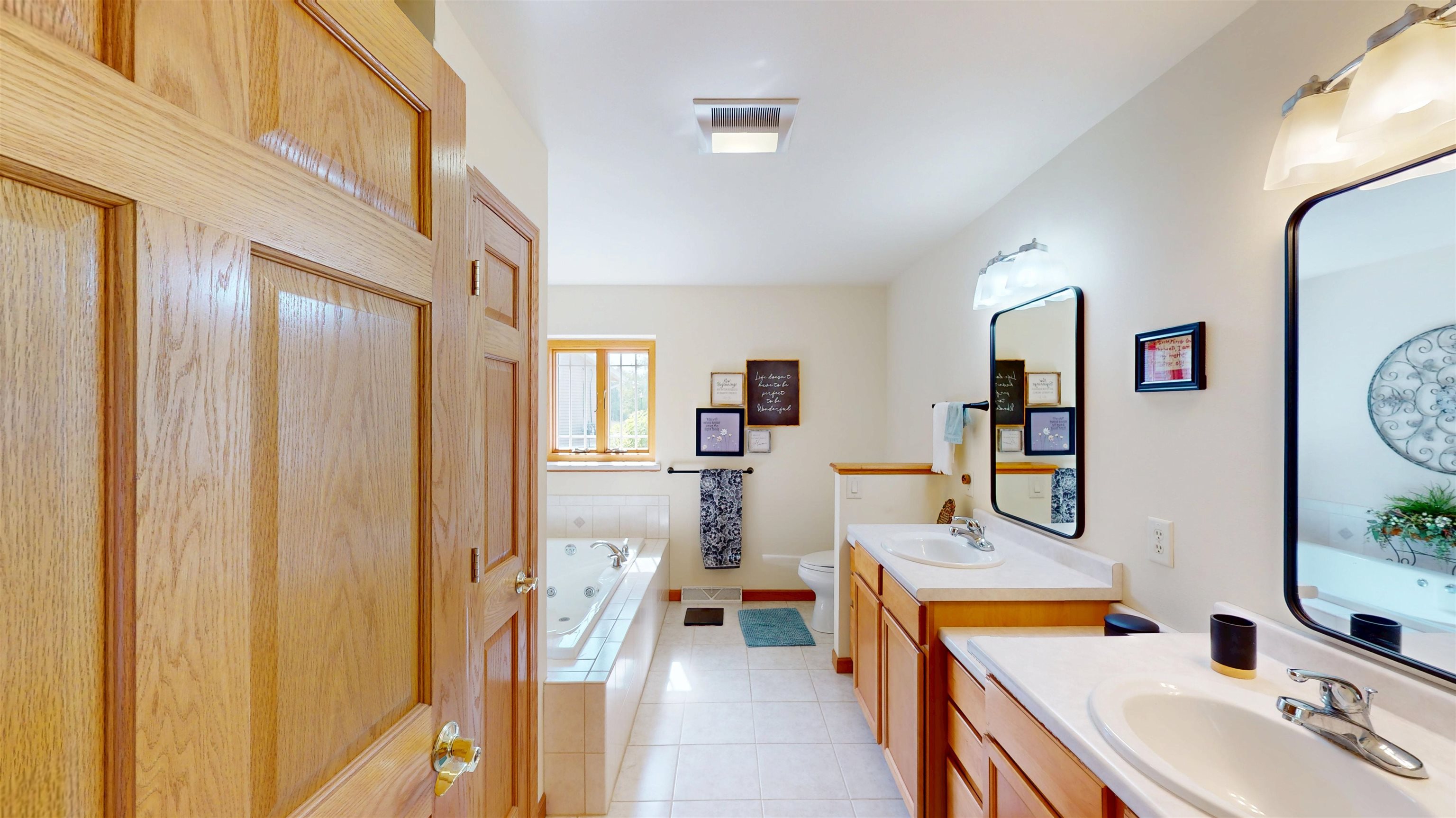 1807 SAVANNAH CIRCLE, Marshfield, Wisconsin 54449, 2 Bedrooms Bedrooms, ,2 BathroomsBathrooms,Residential,For Sale,1807 SAVANNAH CIRCLE,22604210