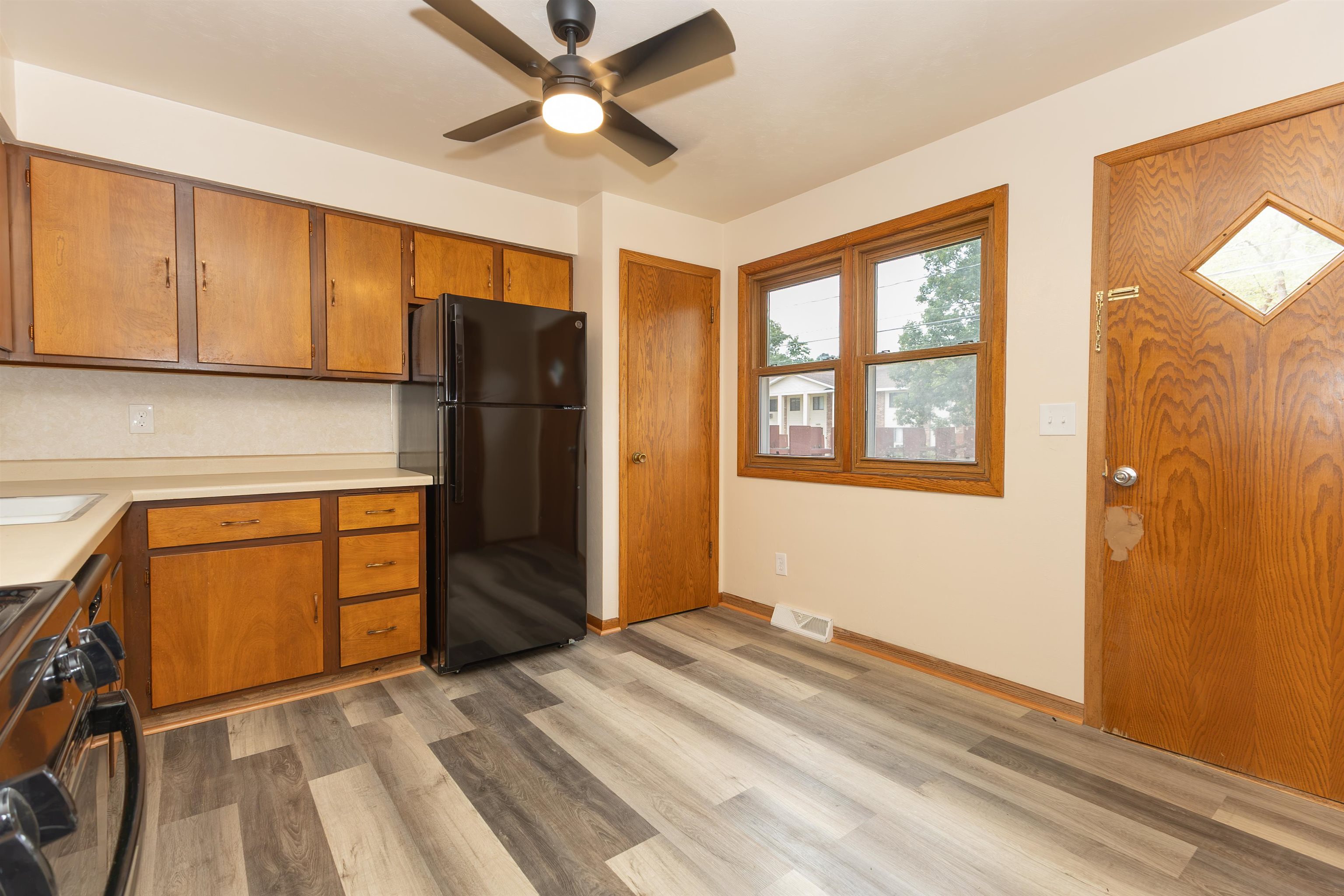 1420 21ST AVENUE SOUTH, Wisconsin Rapids, Wisconsin 54495, 2 Bedrooms Bedrooms, 18 Rooms Rooms,1 BathroomBathrooms,Residential,For Sale,1420 21ST AVENUE SOUTH,22604212