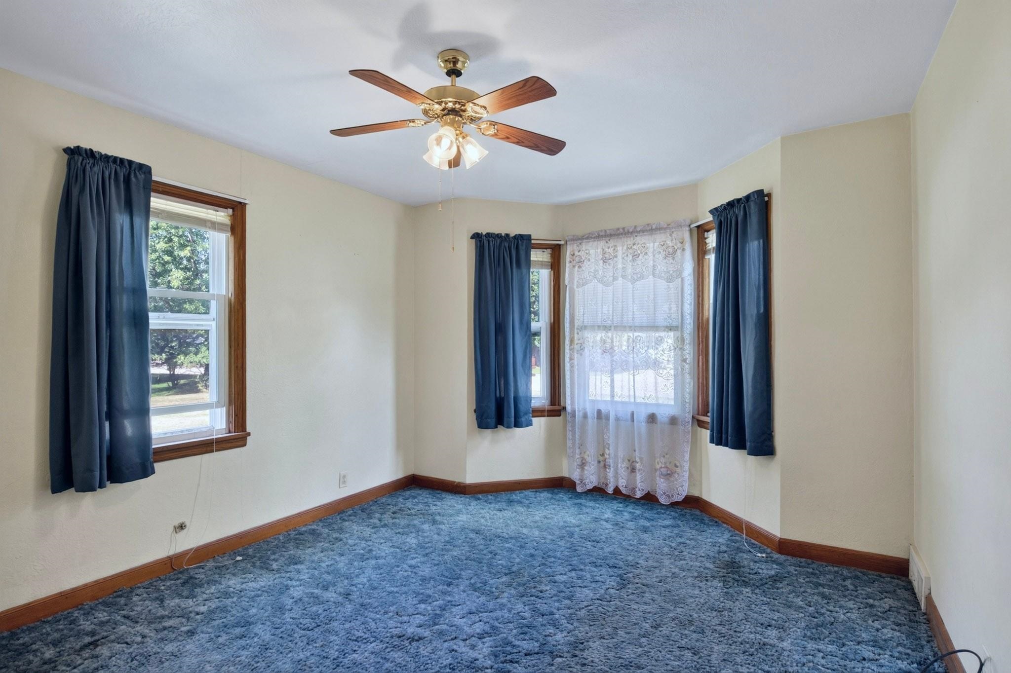 1011 11TH AVENUE NORTH, Wisconsin Rapids, Wisconsin 54495, 3 Bedrooms Bedrooms, ,1 BathroomBathrooms,Residential,For Sale,1011 11TH AVENUE NORTH,22604216