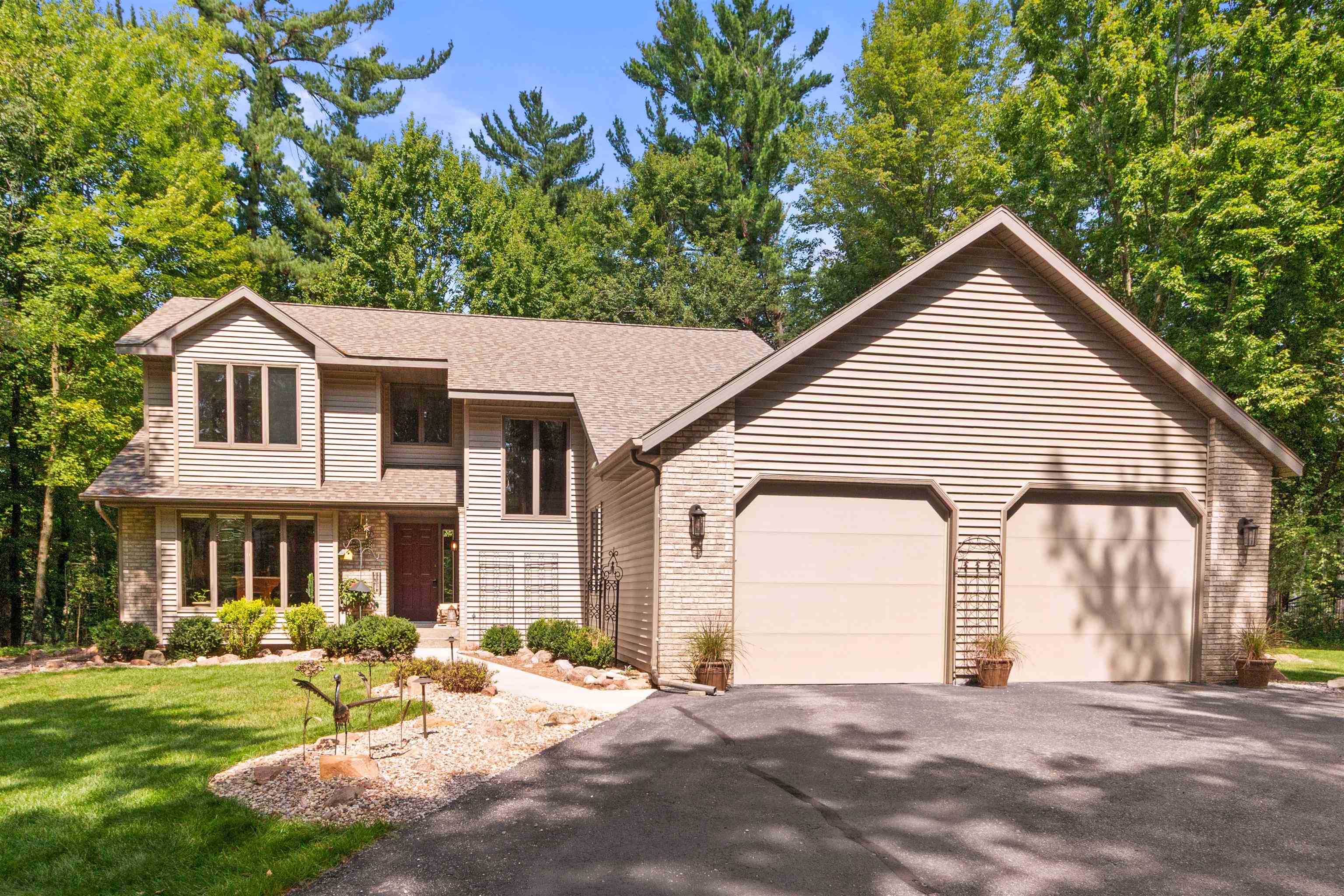 3811 NORTH VALLEY DRIVE, Wisconsin Rapids, Wisconsin 54494, 3 Bedrooms Bedrooms, ,2 BathroomsBathrooms,Residential,For Sale,3811 NORTH VALLEY DRIVE,22604218