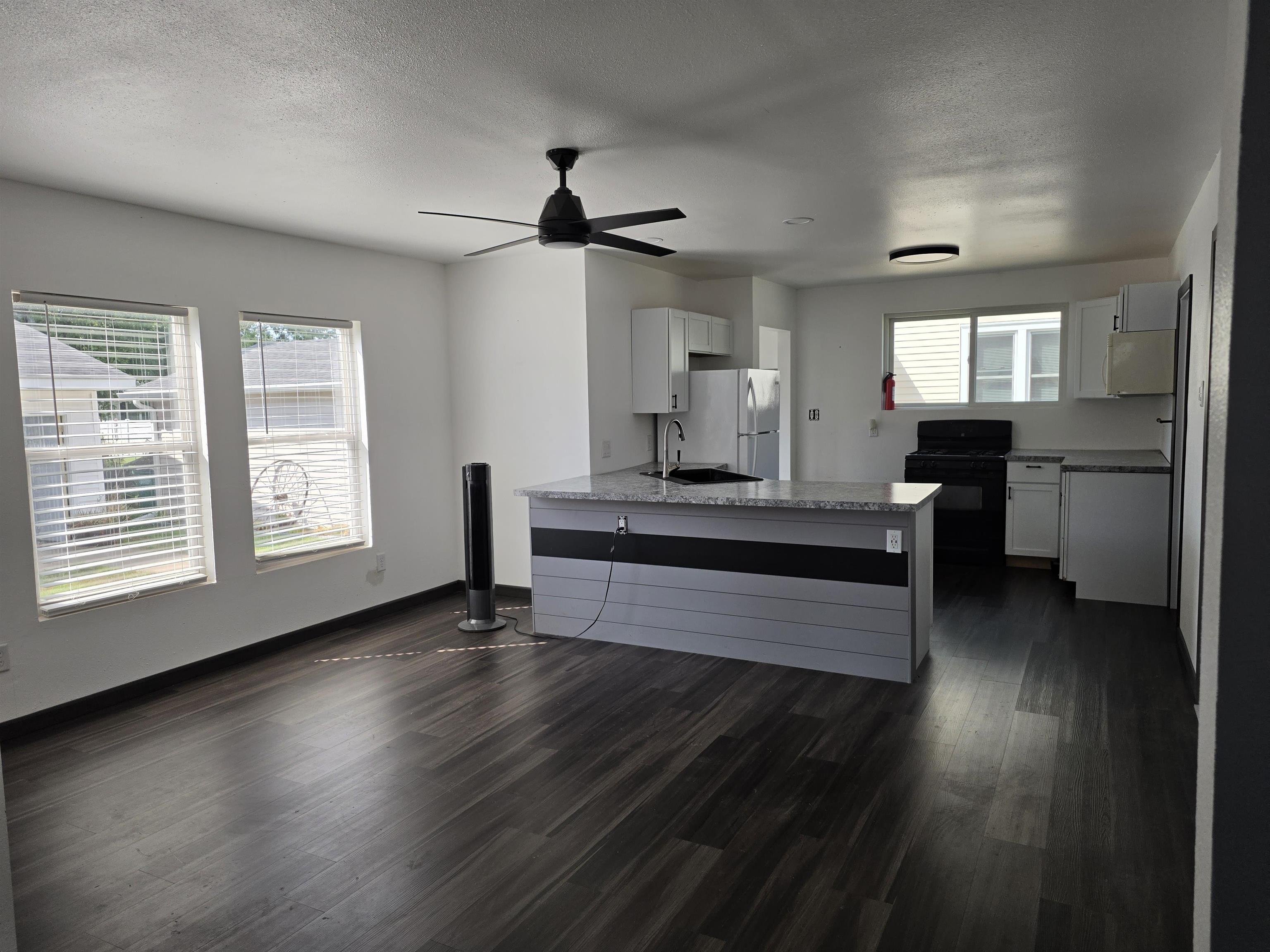 211 12TH STREET NORTH, Wisconsin Rapids, Wisconsin 54494, 3 Bedrooms Bedrooms, ,1 BathroomBathrooms,Residential,For Sale,211 12TH STREET NORTH,22604220