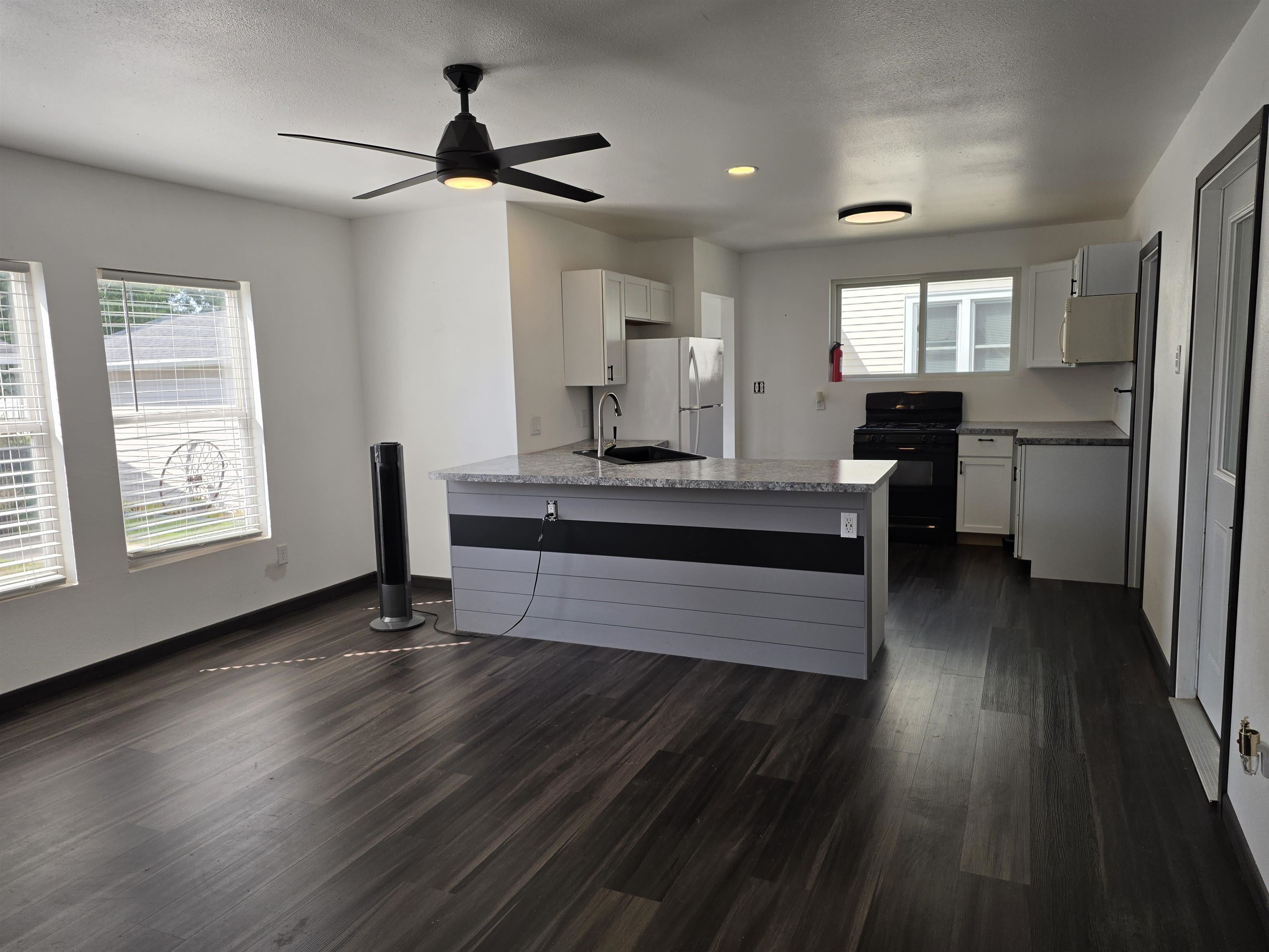 211 12TH STREET NORTH, Wisconsin Rapids, Wisconsin 54494, 3 Bedrooms Bedrooms, ,1 BathroomBathrooms,Residential,For Sale,211 12TH STREET NORTH,22604220
