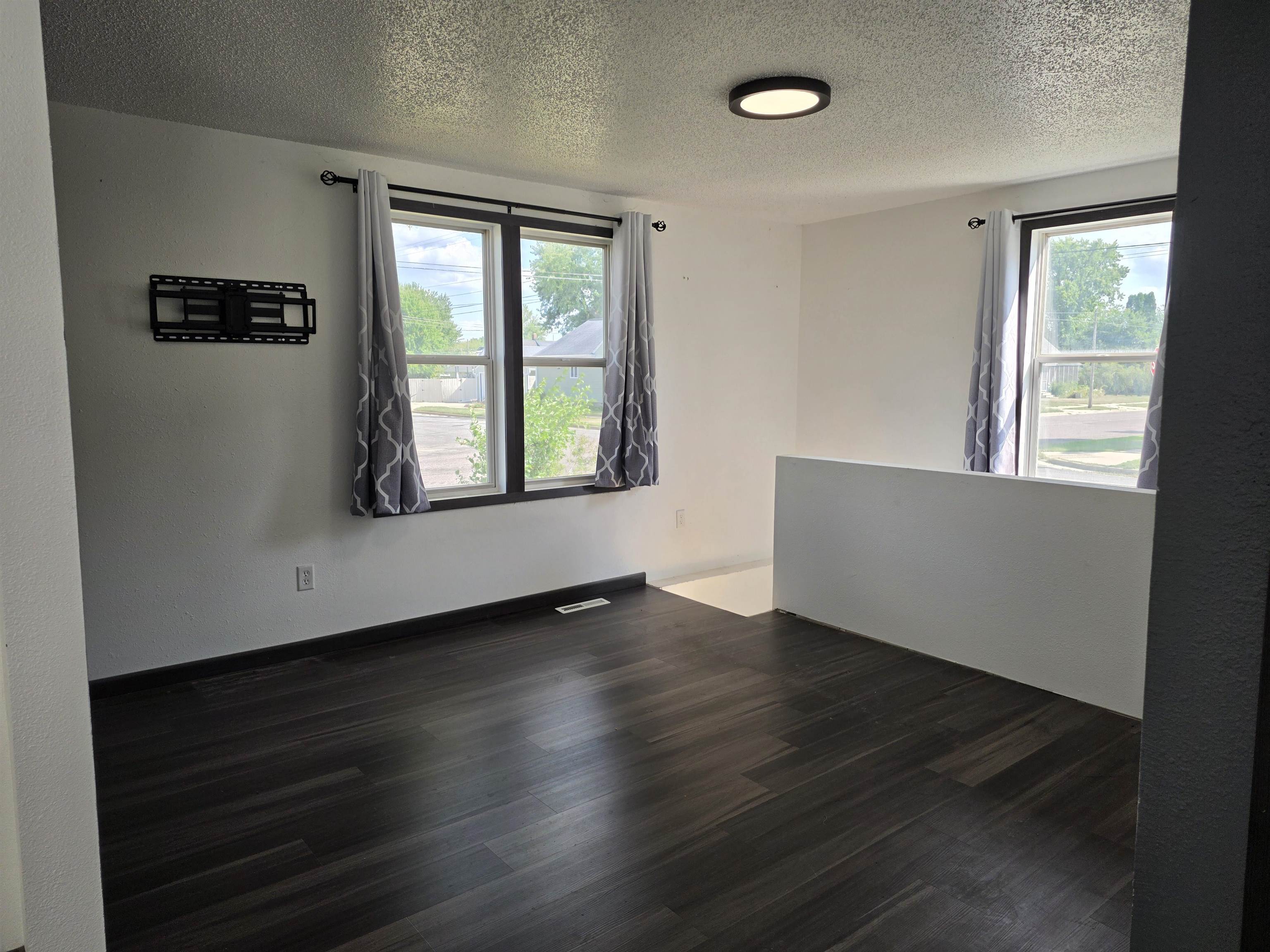 211 12TH STREET NORTH, Wisconsin Rapids, Wisconsin 54494, 3 Bedrooms Bedrooms, ,1 BathroomBathrooms,Residential,For Sale,211 12TH STREET NORTH,22604220
