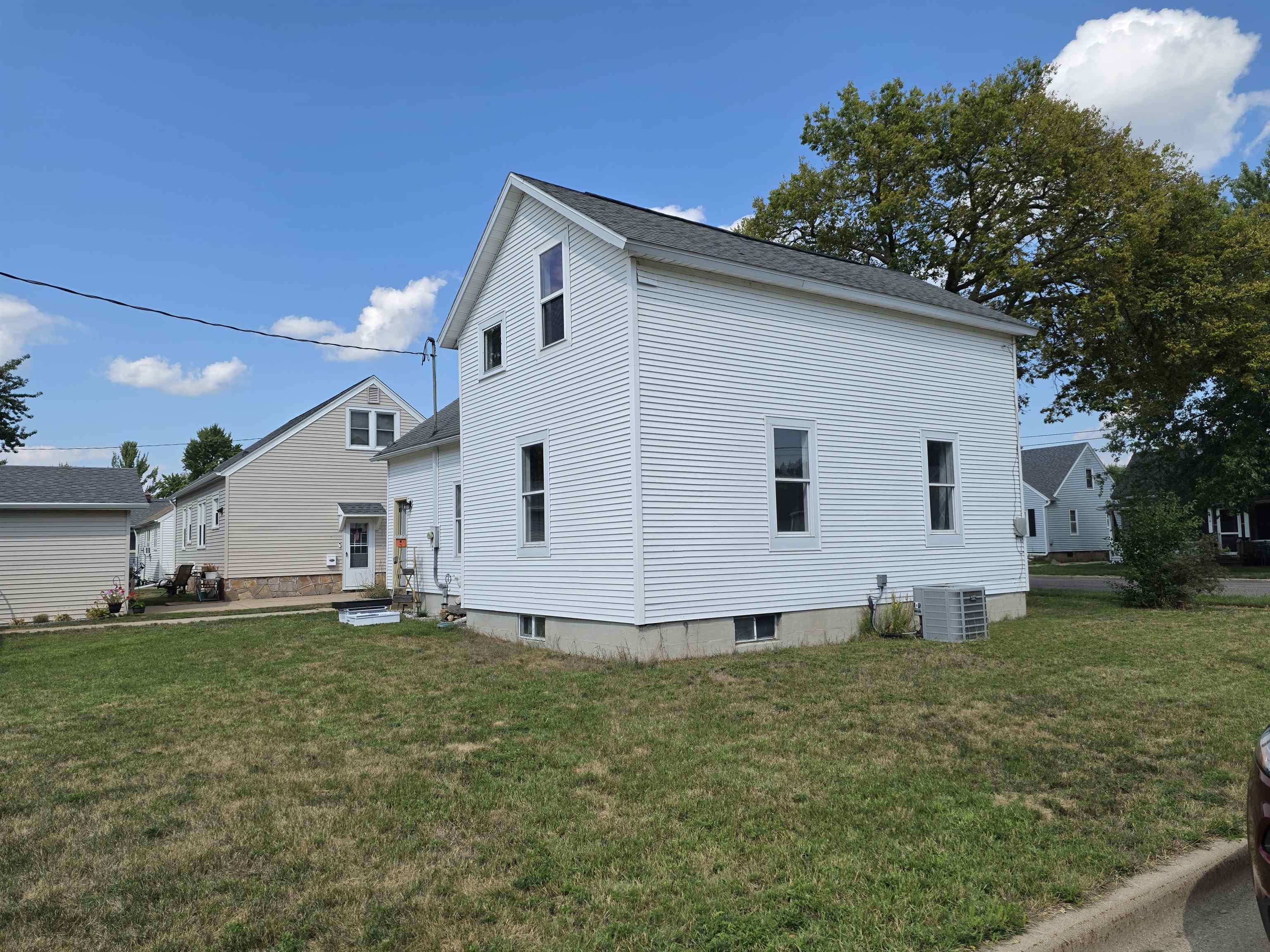211 12TH STREET NORTH, Wisconsin Rapids, Wisconsin 54494, 3 Bedrooms Bedrooms, ,1 BathroomBathrooms,Residential,For Sale,211 12TH STREET NORTH,22604220