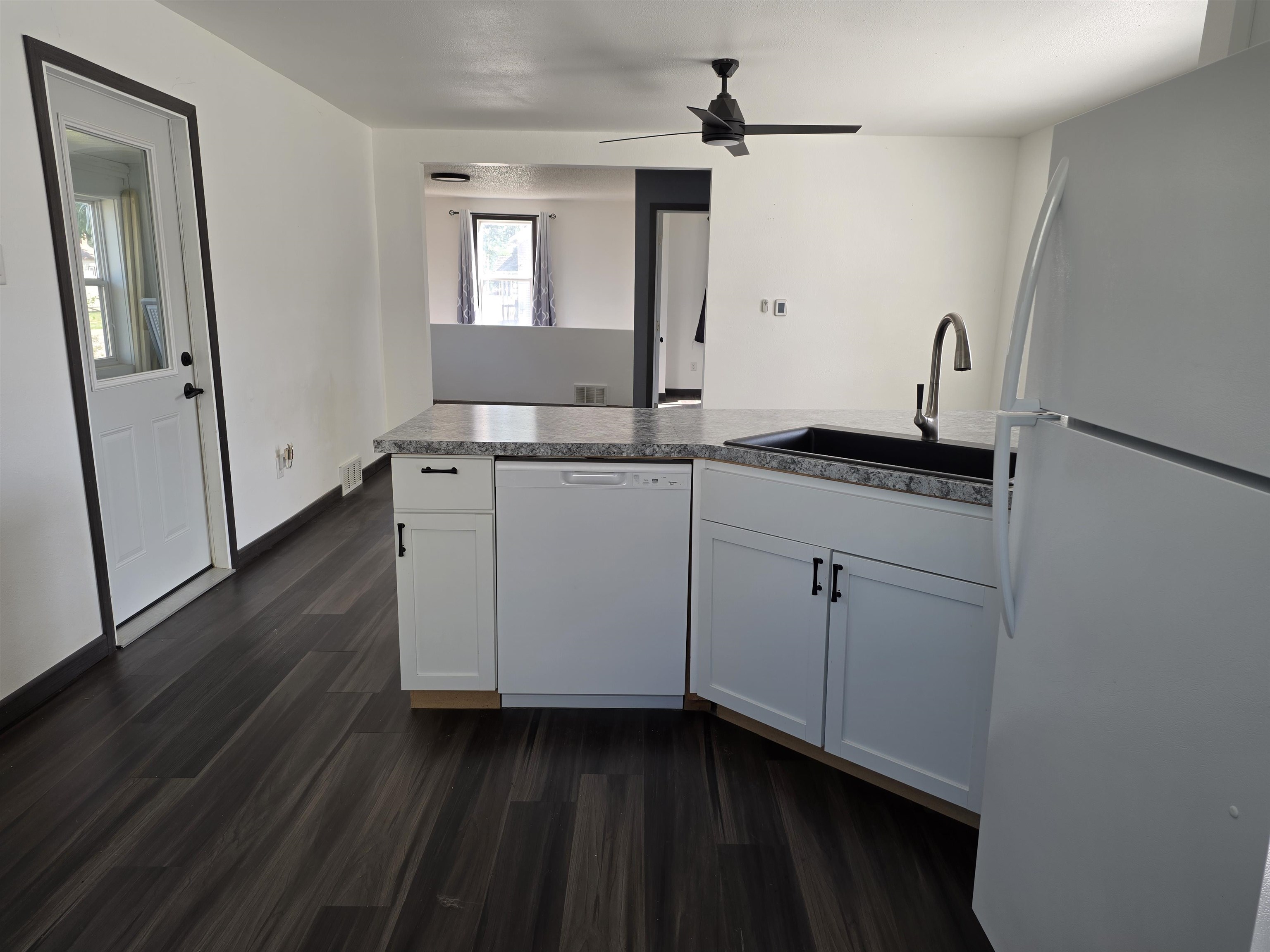 211 12TH STREET NORTH, Wisconsin Rapids, Wisconsin 54494, 3 Bedrooms Bedrooms, ,1 BathroomBathrooms,Residential,For Sale,211 12TH STREET NORTH,22604220
