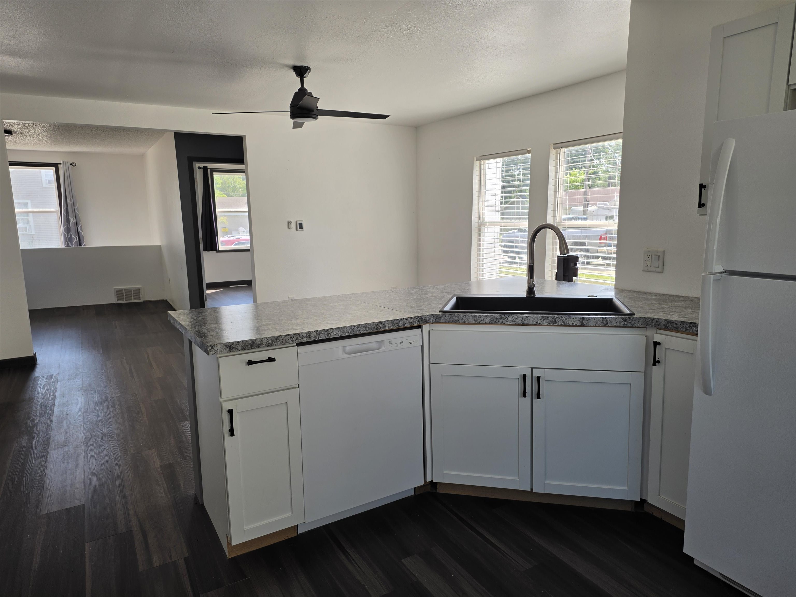 211 12TH STREET NORTH, Wisconsin Rapids, Wisconsin 54494, 3 Bedrooms Bedrooms, ,1 BathroomBathrooms,Residential,For Sale,211 12TH STREET NORTH,22604220
