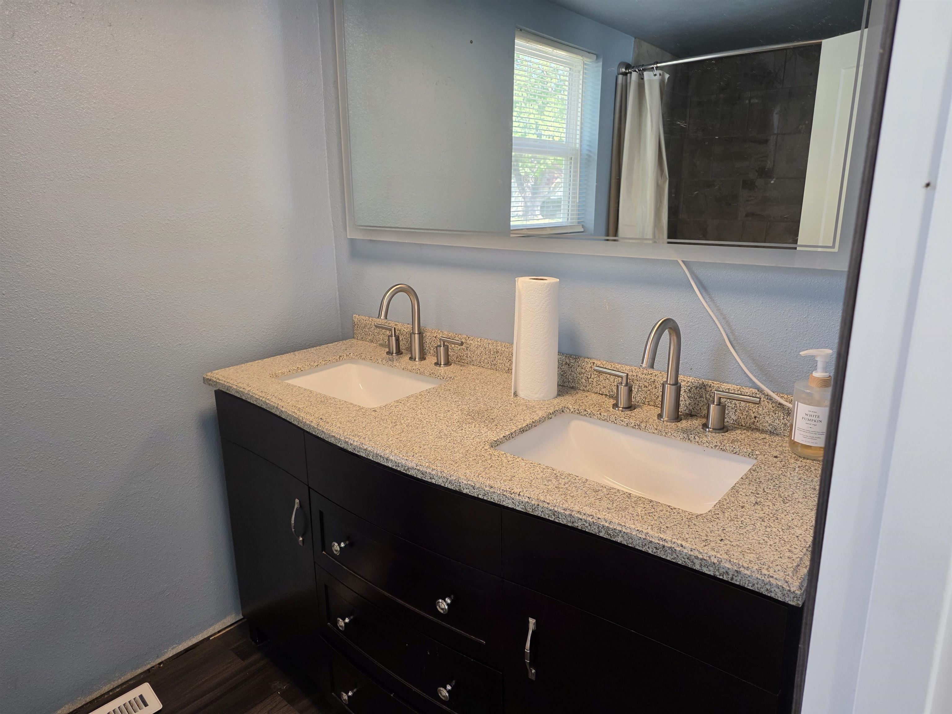 211 12TH STREET NORTH, Wisconsin Rapids, Wisconsin 54494, 3 Bedrooms Bedrooms, ,1 BathroomBathrooms,Residential,For Sale,211 12TH STREET NORTH,22604220