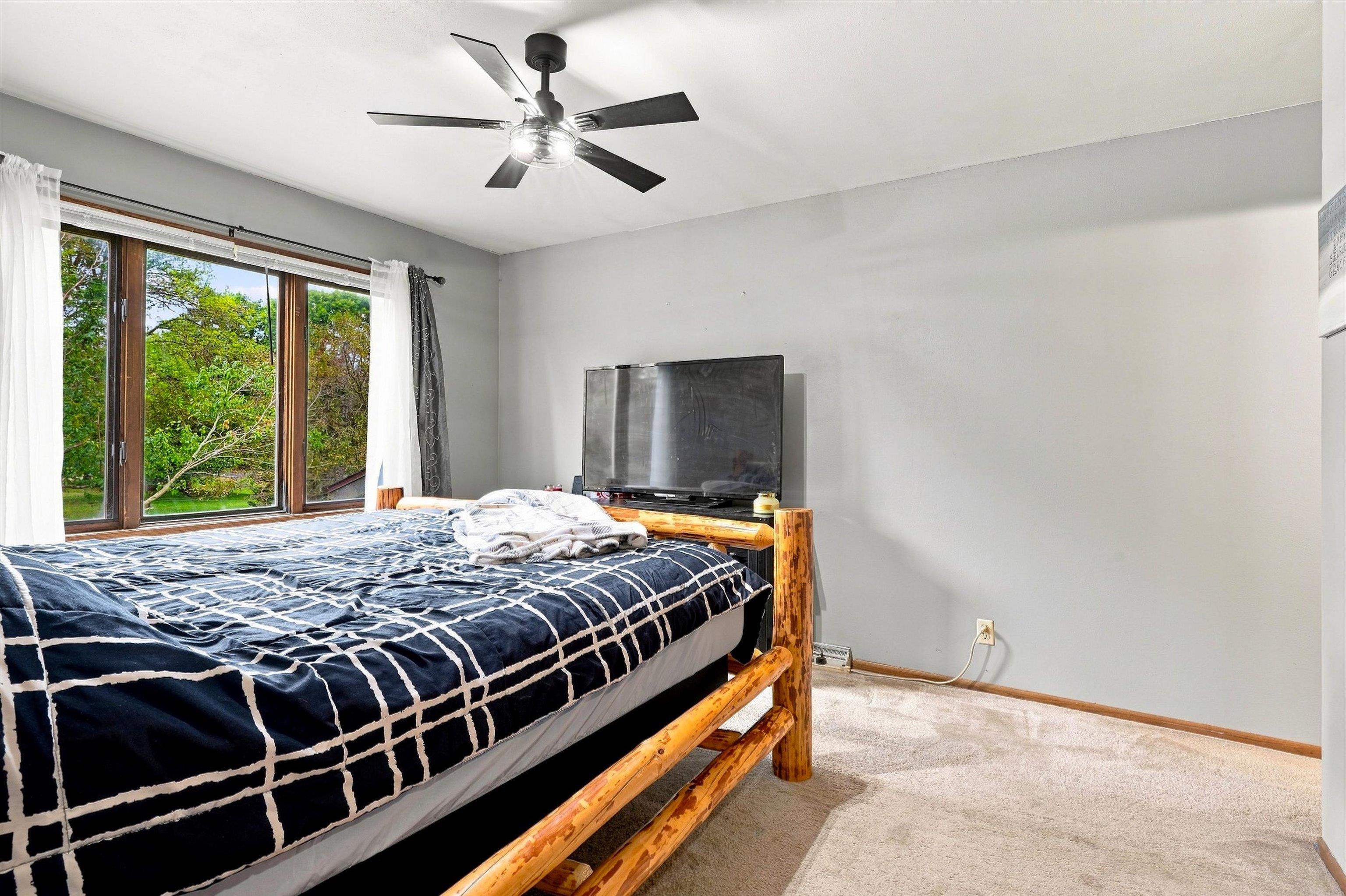 1200 E 21ST STREET, Marshfield, Wisconsin 54449, 3 Bedrooms Bedrooms, ,2 BathroomsBathrooms,Residential,For Sale,1200 E 21ST STREET,22604229