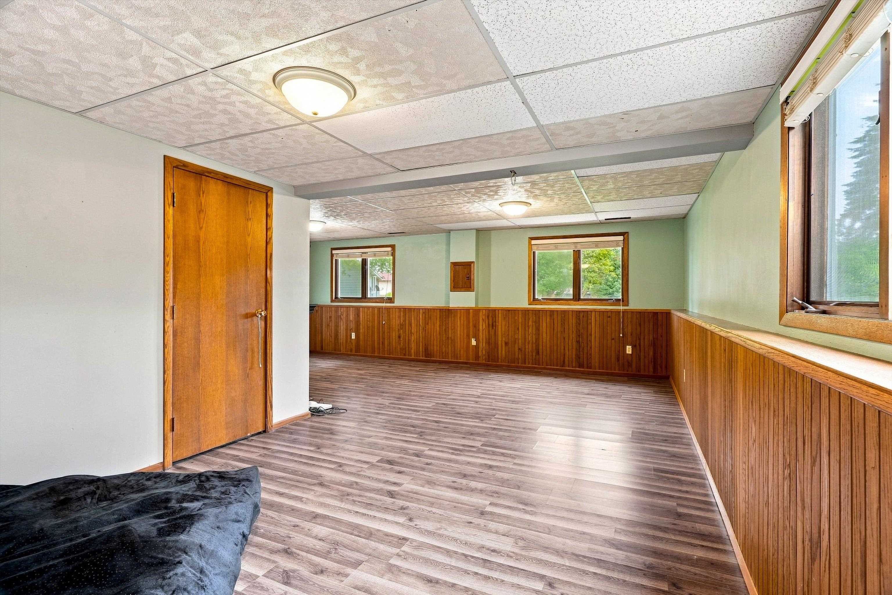 1200 E 21ST STREET, Marshfield, Wisconsin 54449, 3 Bedrooms Bedrooms, ,2 BathroomsBathrooms,Residential,For Sale,1200 E 21ST STREET,22604229