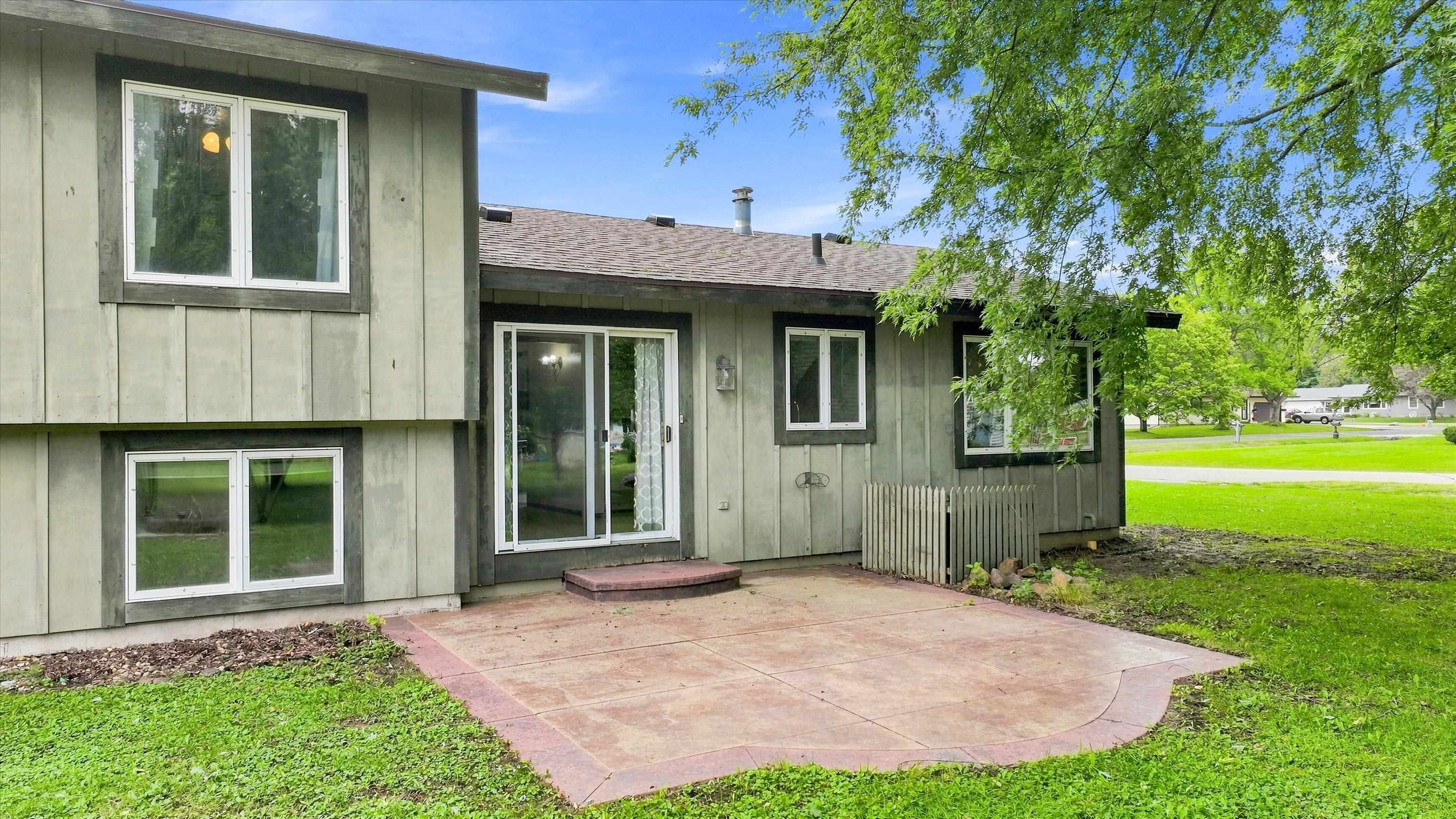 1200 E 21ST STREET, Marshfield, Wisconsin 54449, 3 Bedrooms Bedrooms, ,2 BathroomsBathrooms,Residential,For Sale,1200 E 21ST STREET,22604229